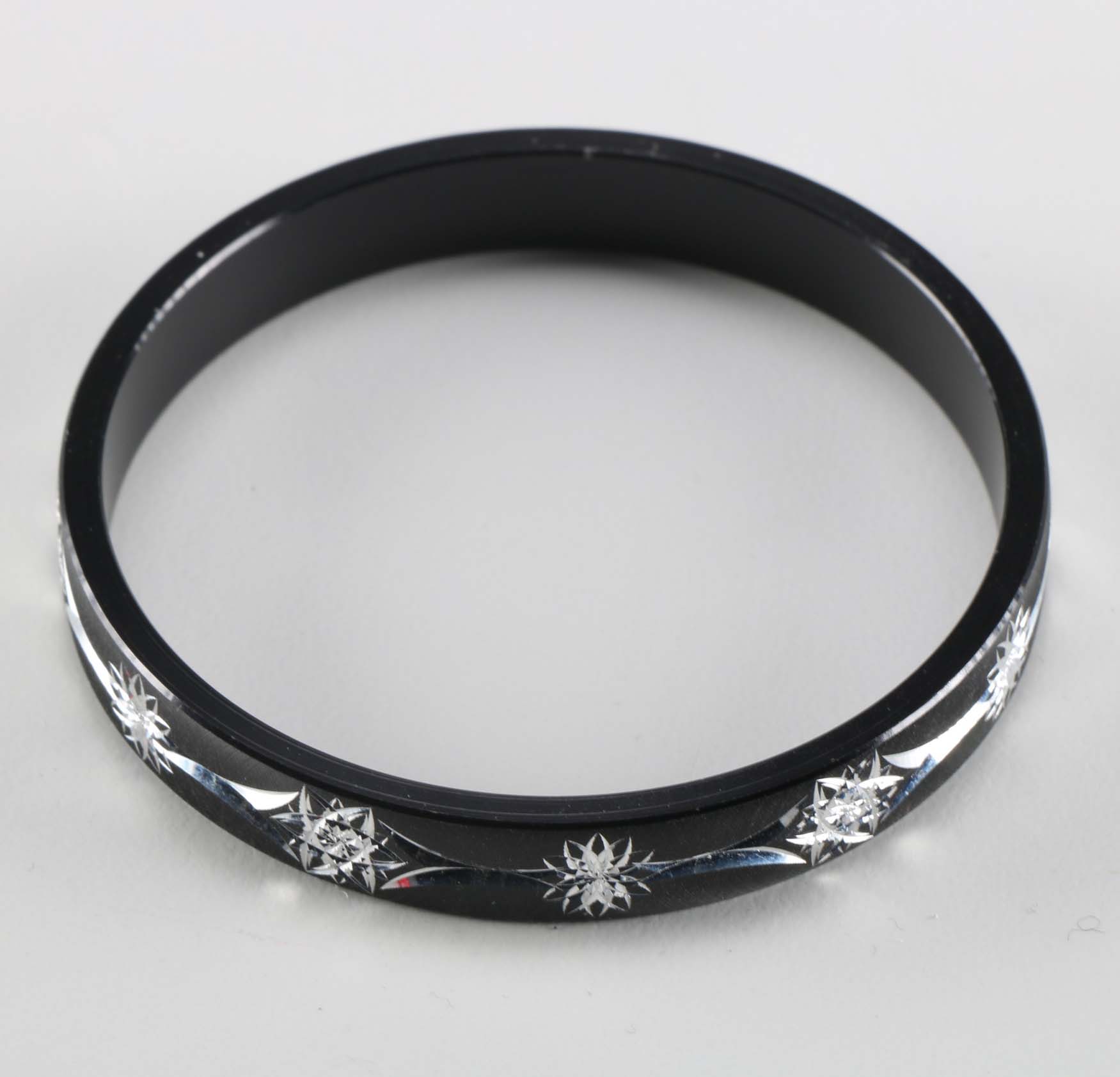 Pairing of Bangle Bracelets