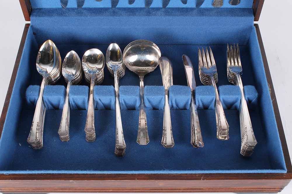 Vintage Rogers 1881 "Del Mar" Silver Plate Flatware Set by Oneida