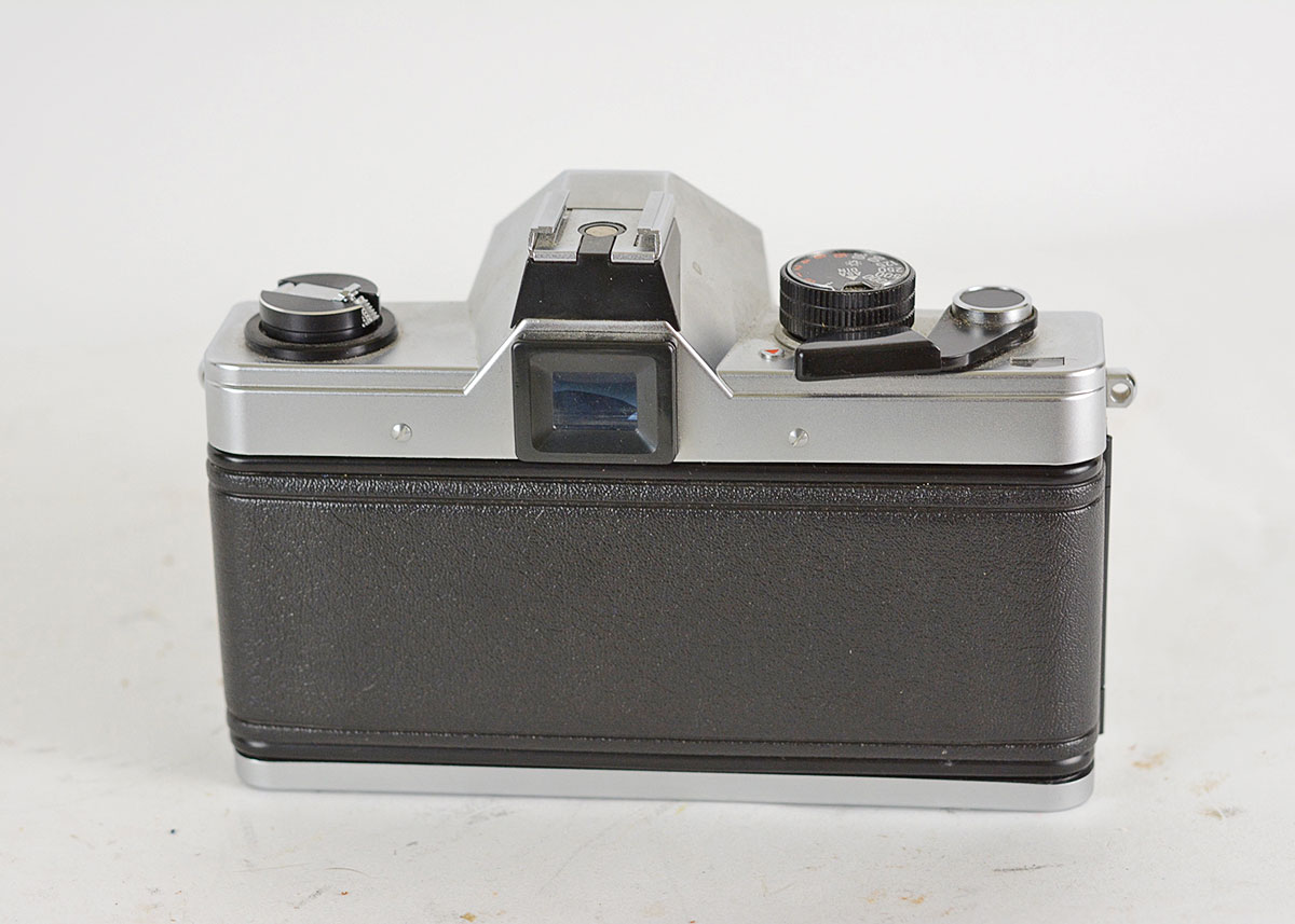 Praktica MTL5 Vintage 35mm Camera