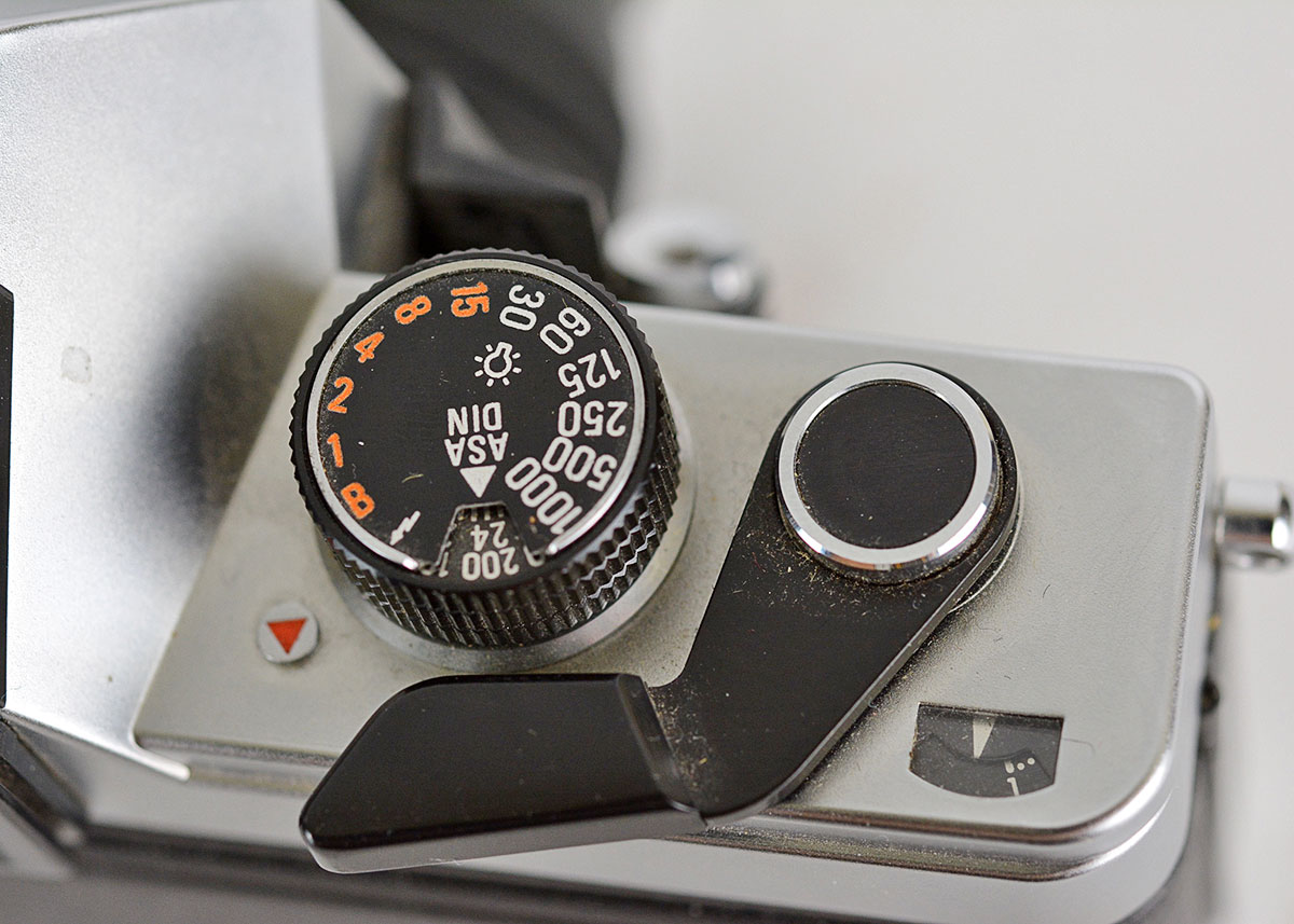 Praktica MTL5 Vintage 35mm Camera