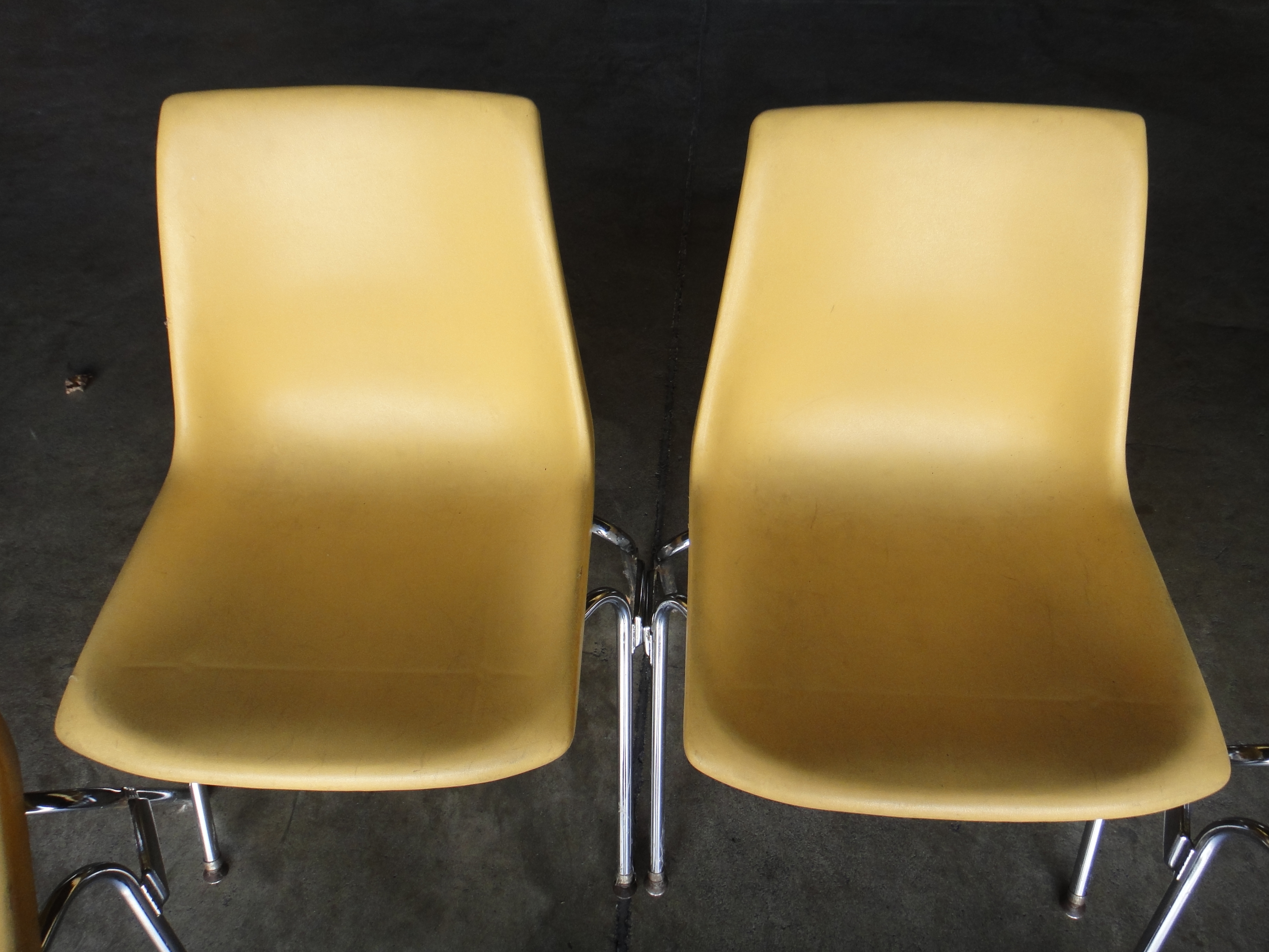 Four Vintage Krueger Fiberglass Chairs