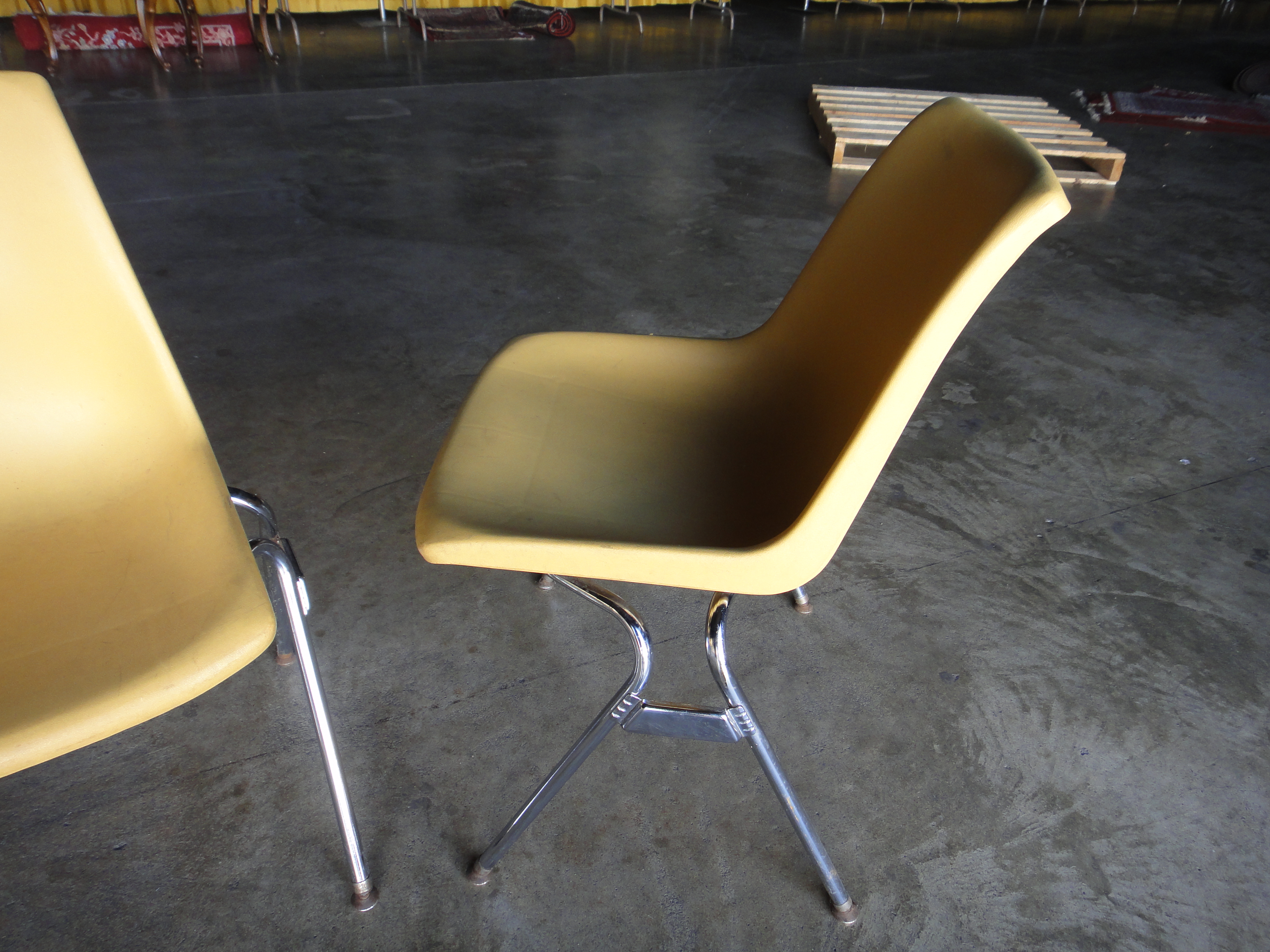 Four Vintage Krueger Fiberglass Chairs