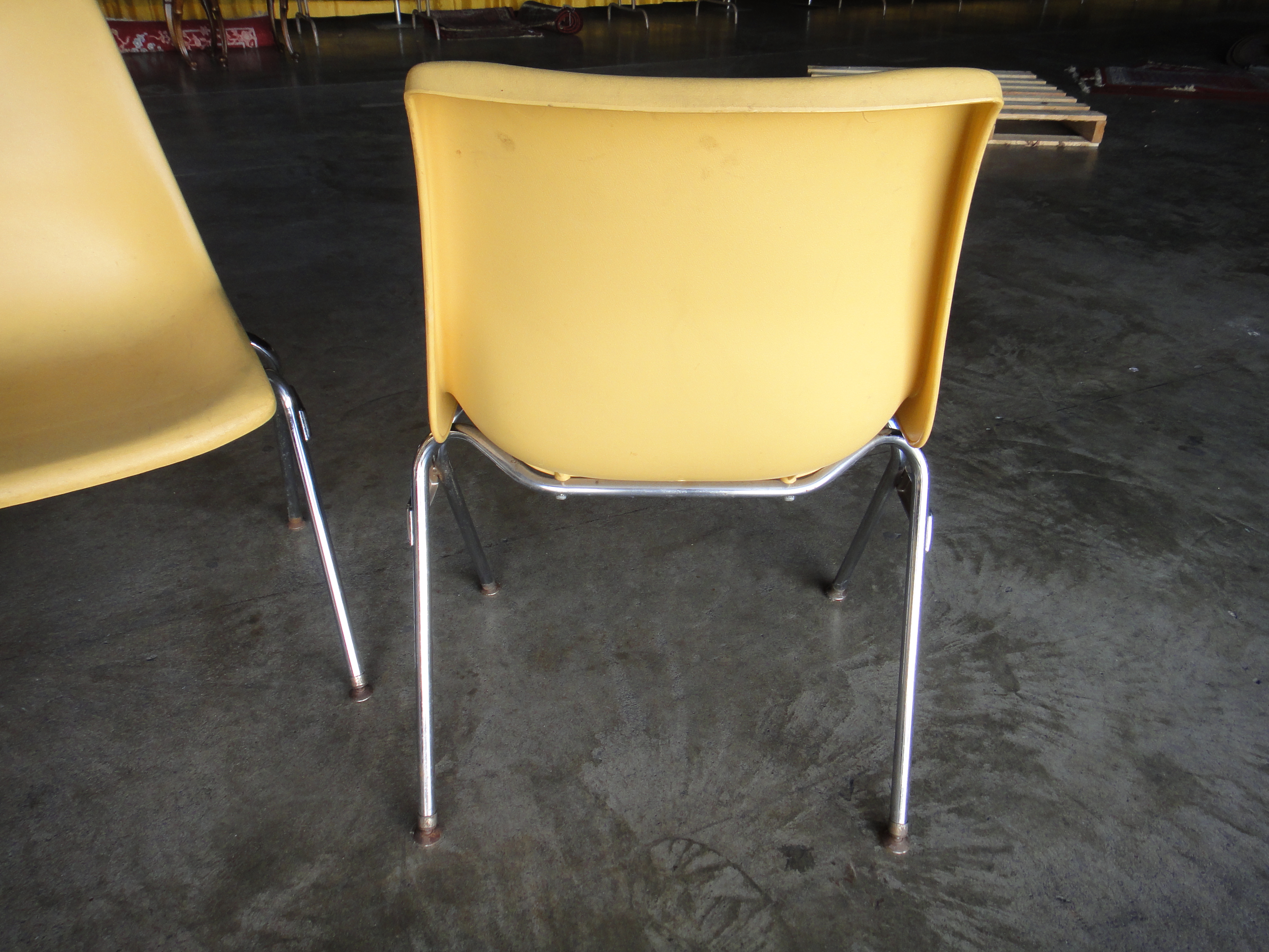 Four Vintage Krueger Fiberglass Chairs