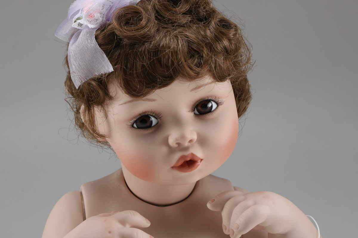 Ashton Drake Dolls "Pretty as a Picture" and "Catch Me if You Can"