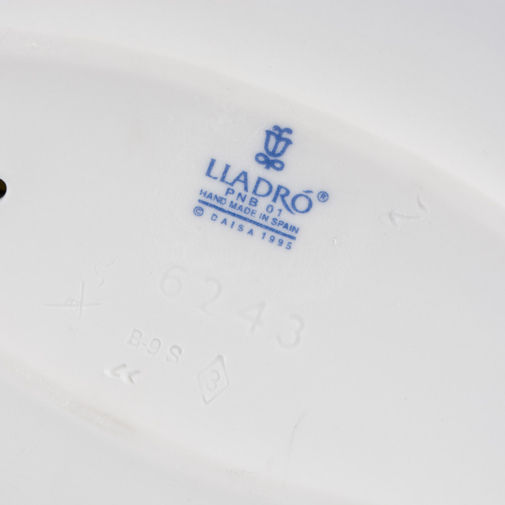 Lladró "Sweet Symphony" Porcelain Figurine