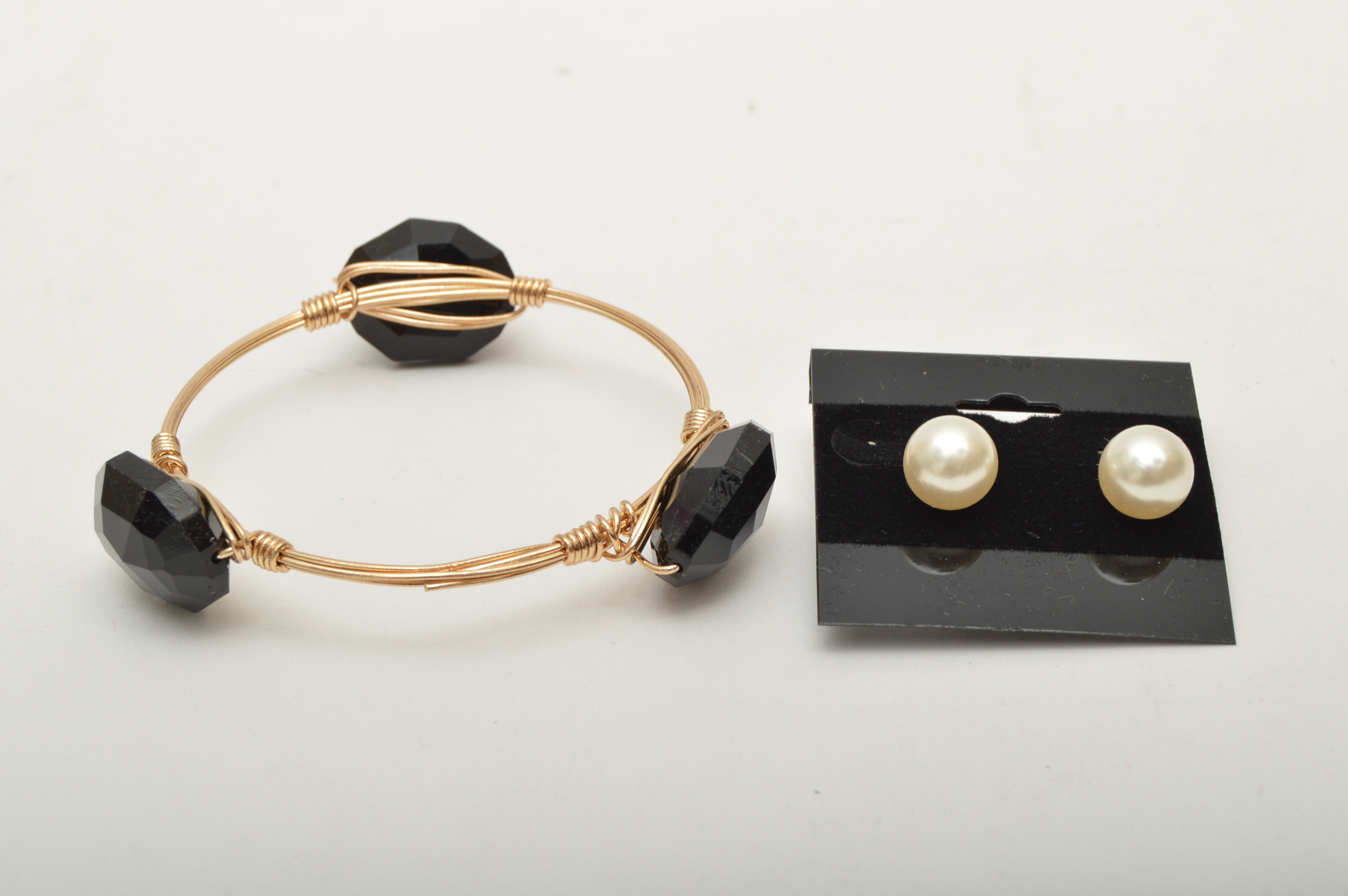 "K" Monogram Decor with Accessories