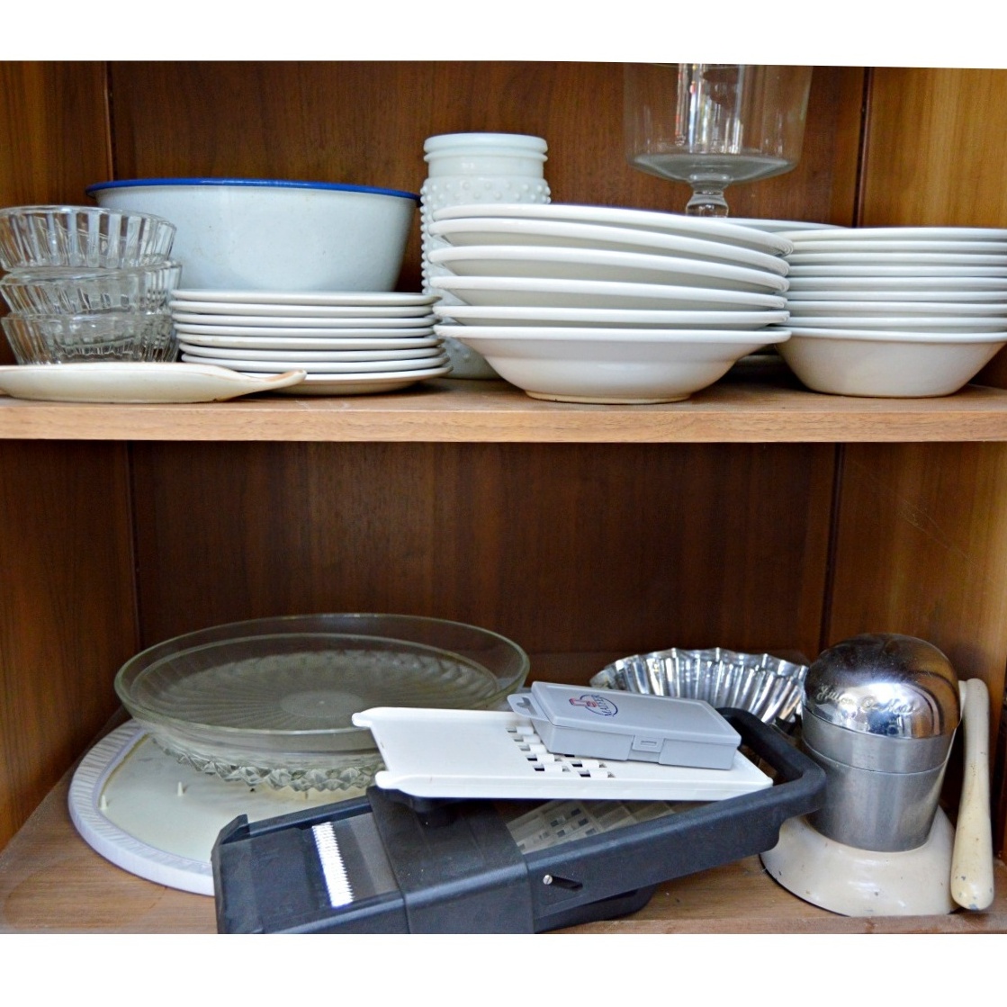 Wedgwood "Midwinter" Stonehenge Dishware, Vintage Glassware