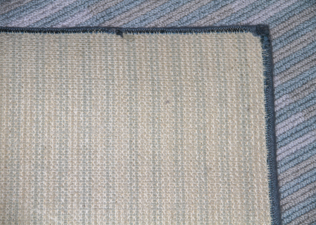Machine Woven Modern Area Rug