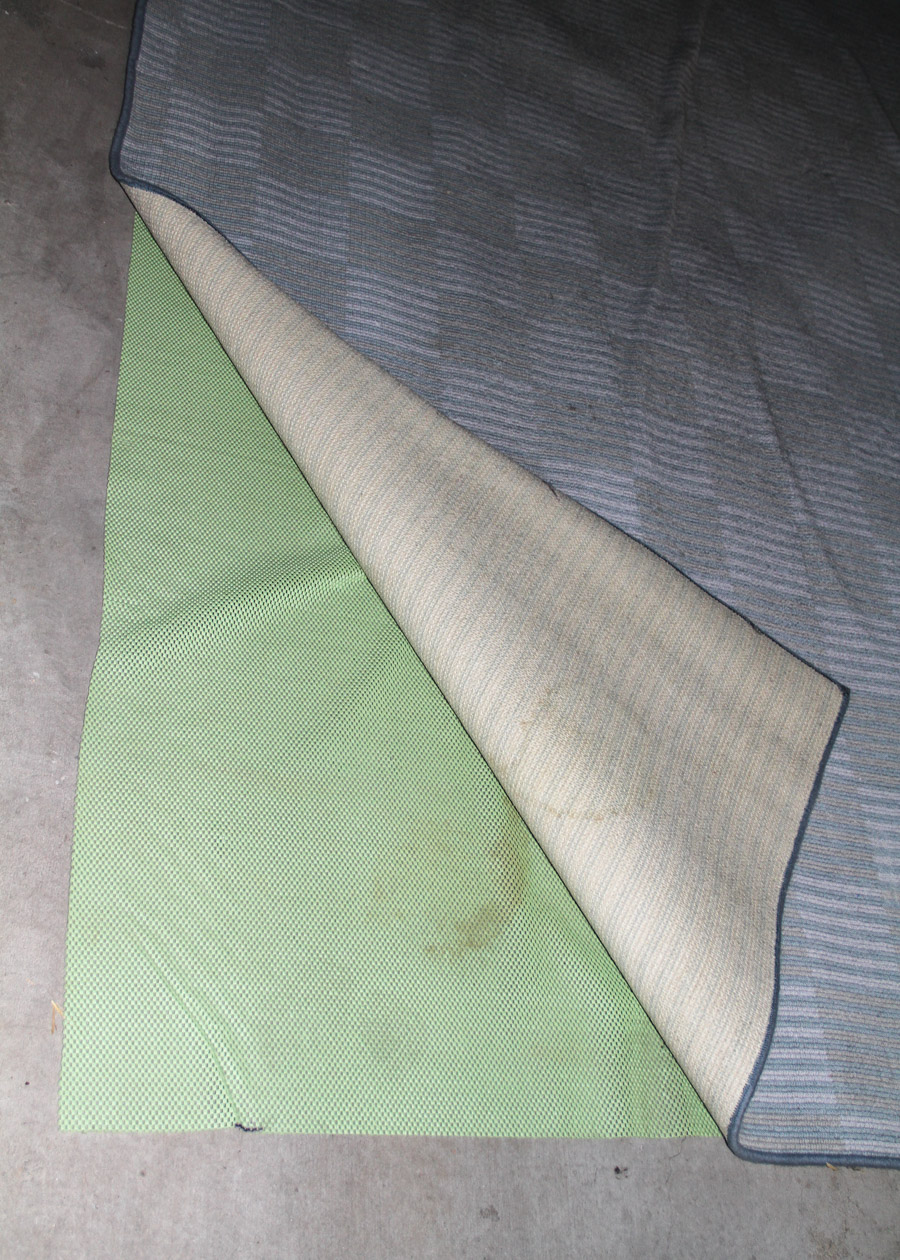 Machine Woven Modern Area Rug