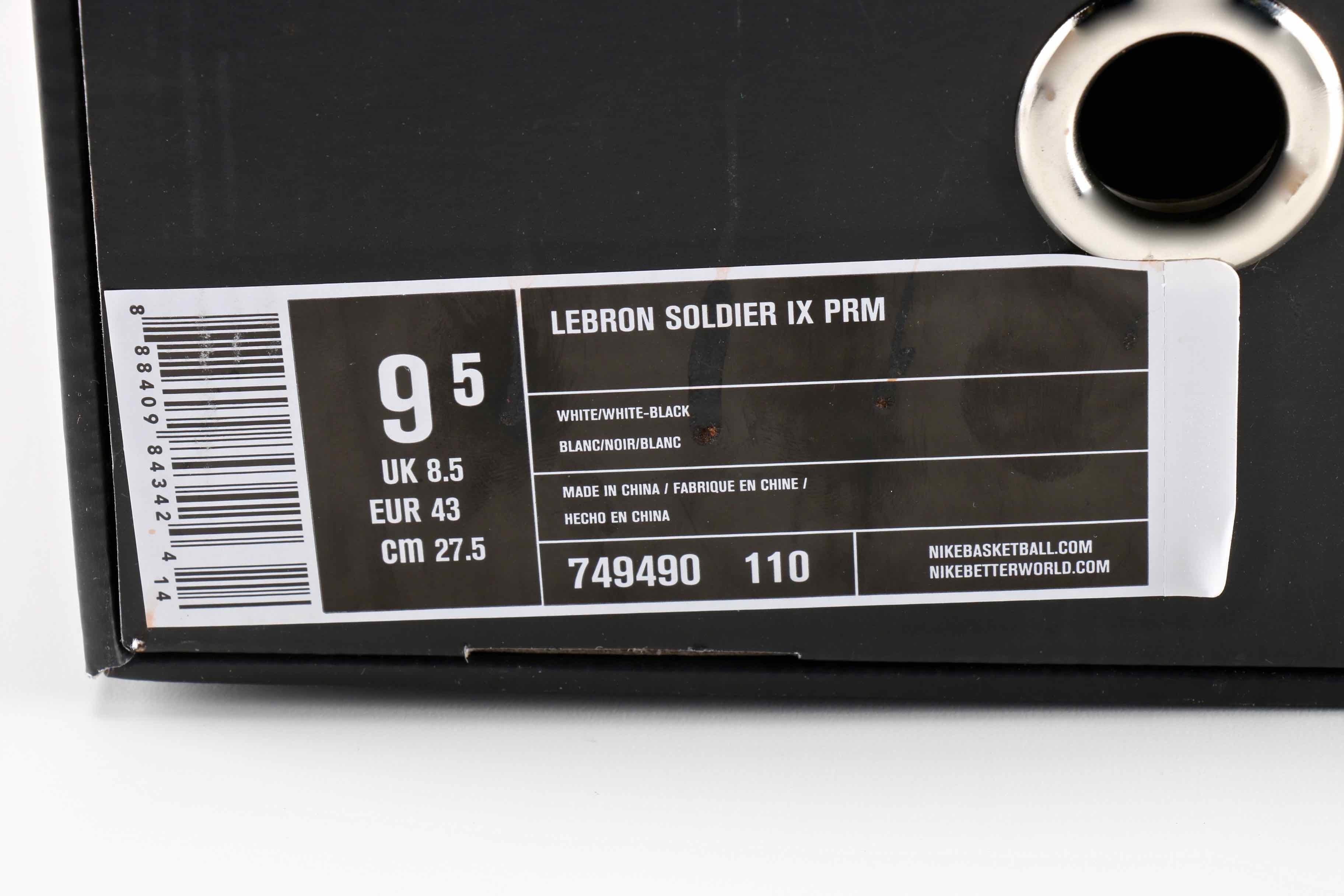 Men's Nike Lebron Soldier IX Basketball Shoes