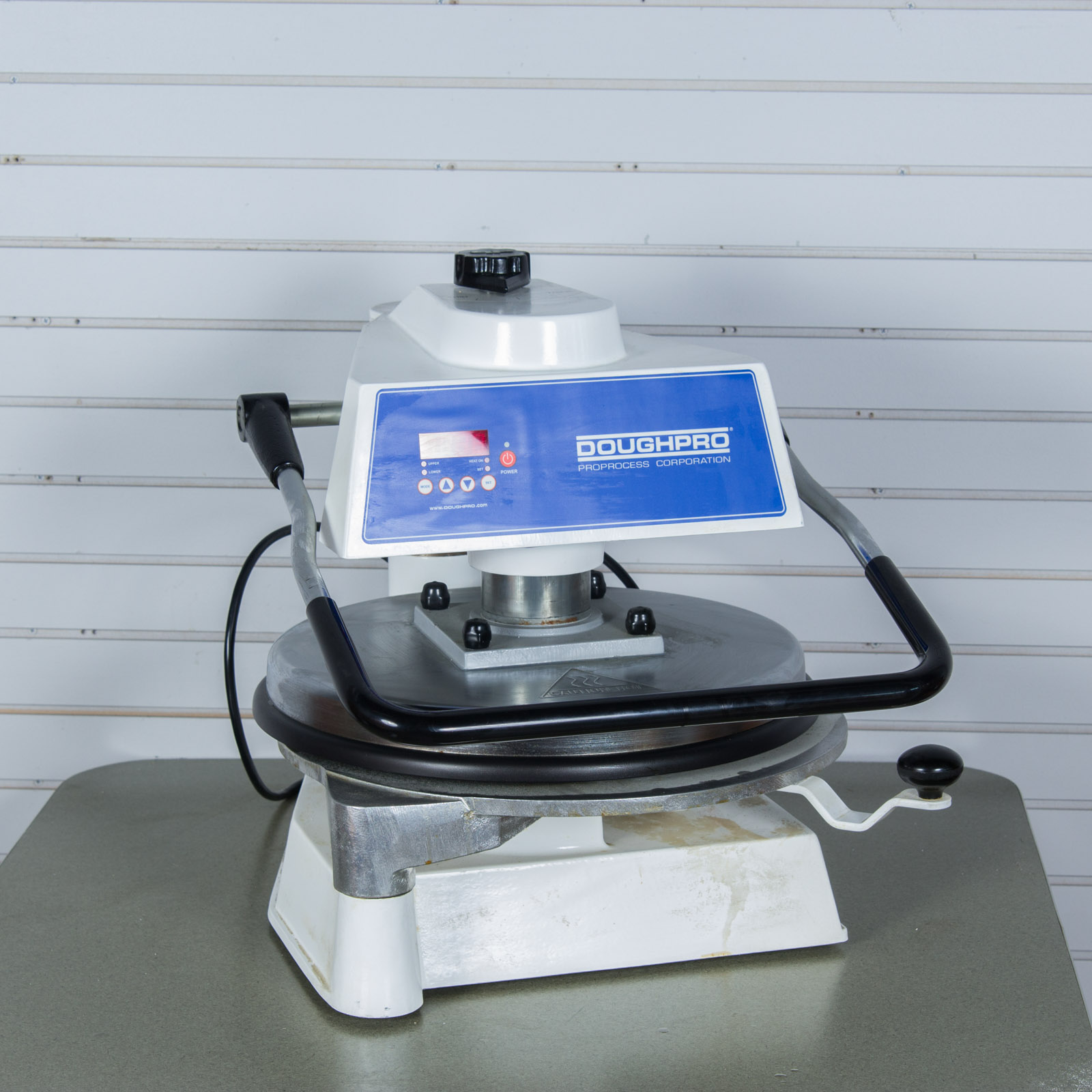 Doughpro Pizza Dough Presser