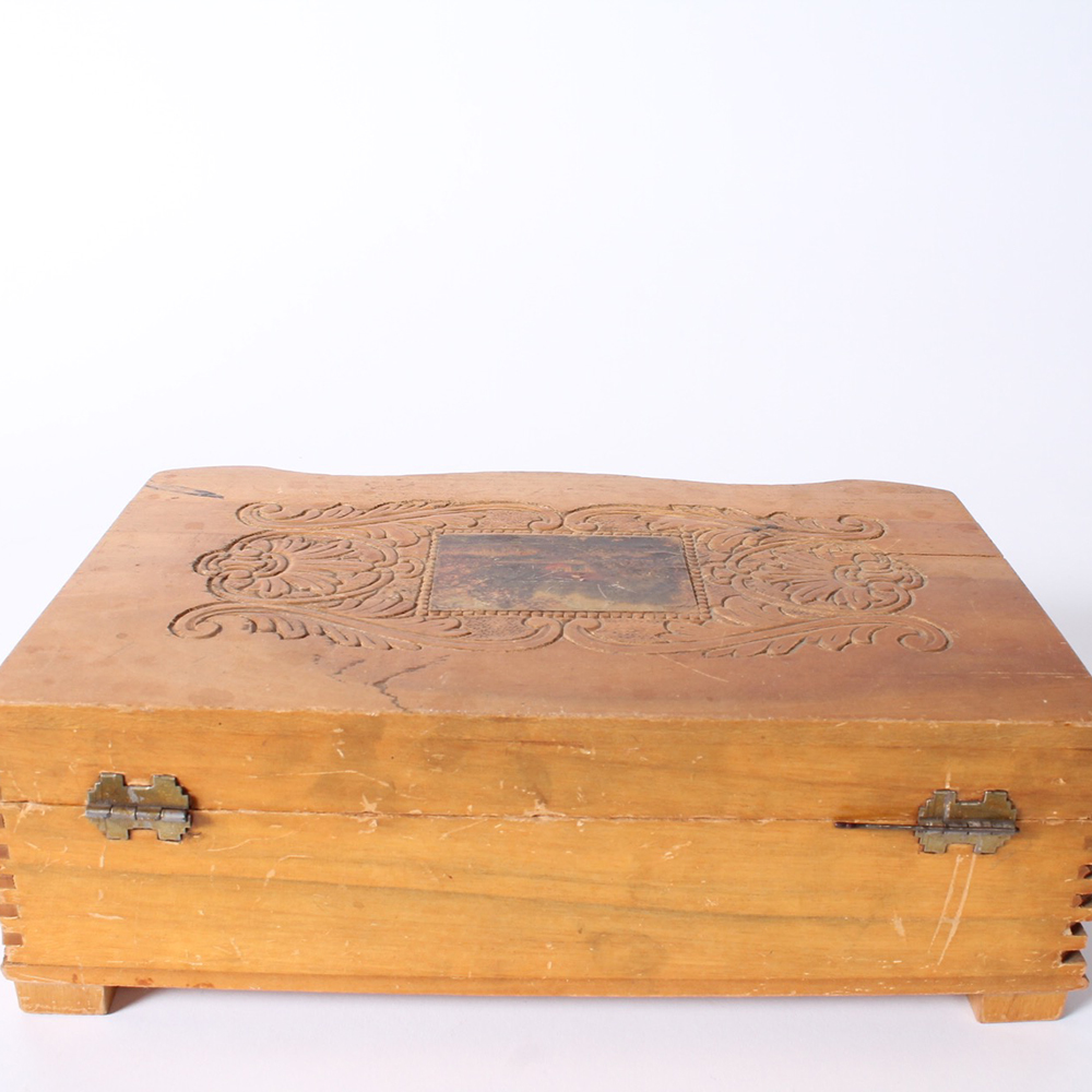 Group of Vintage Decorative Items