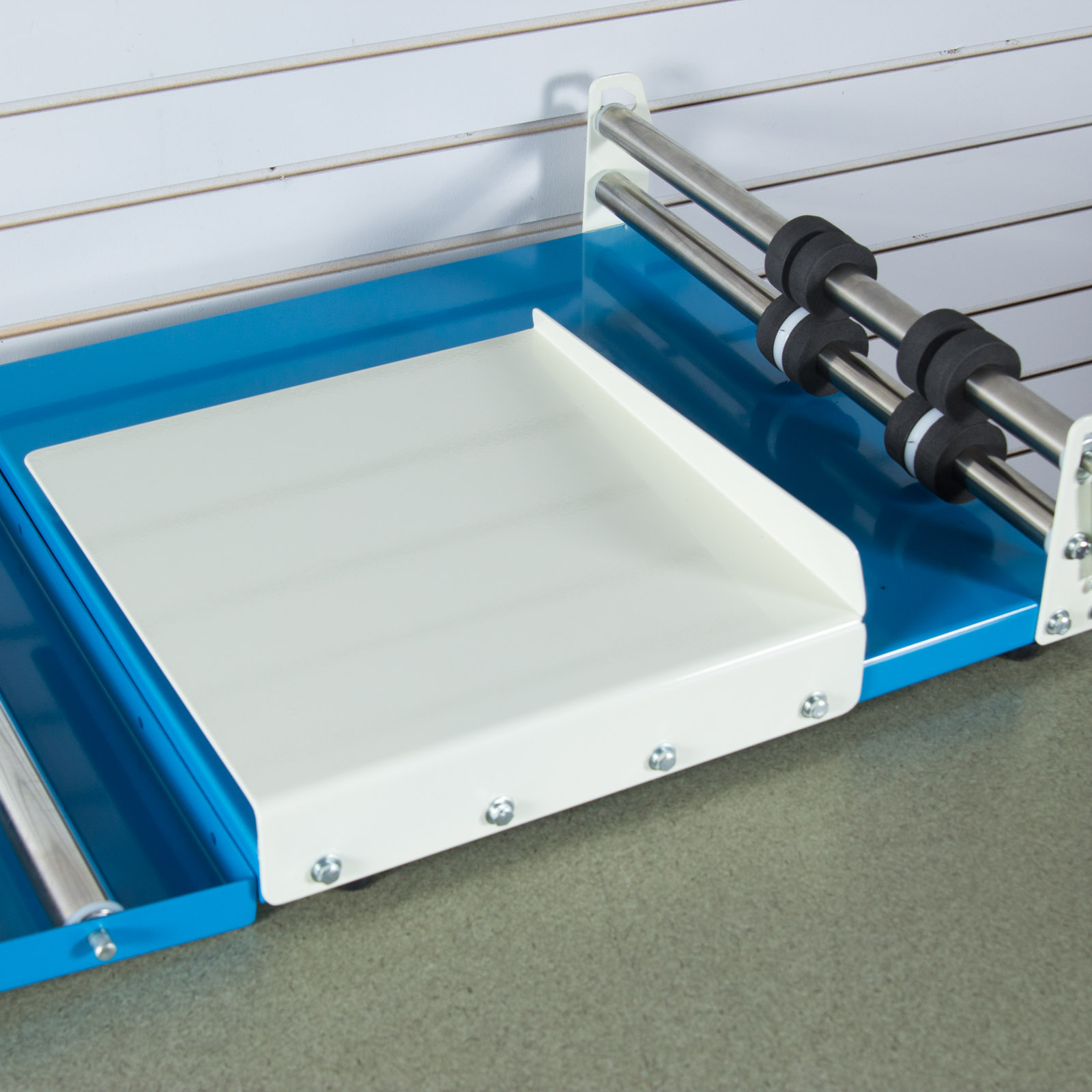 A.I.E. L-Bar Shrink Wrap Sealer Roller