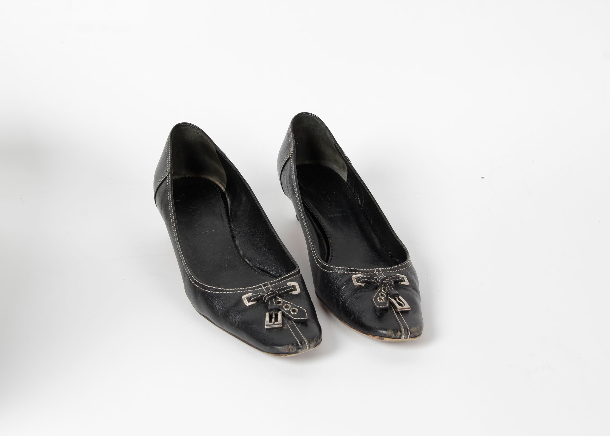 Prada Calzature Donna Women's Black Leather Kitten Heels