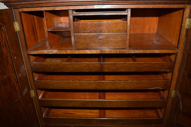 Antique Scarritt-Comstock Quarter Sawn Oak Gentleman's Wardrobe