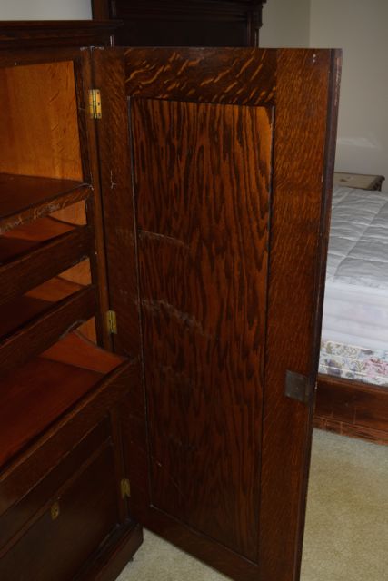 Antique Scarritt-Comstock Quarter Sawn Oak Gentleman's Wardrobe