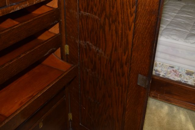 Antique Scarritt-Comstock Quarter Sawn Oak Gentleman's Wardrobe