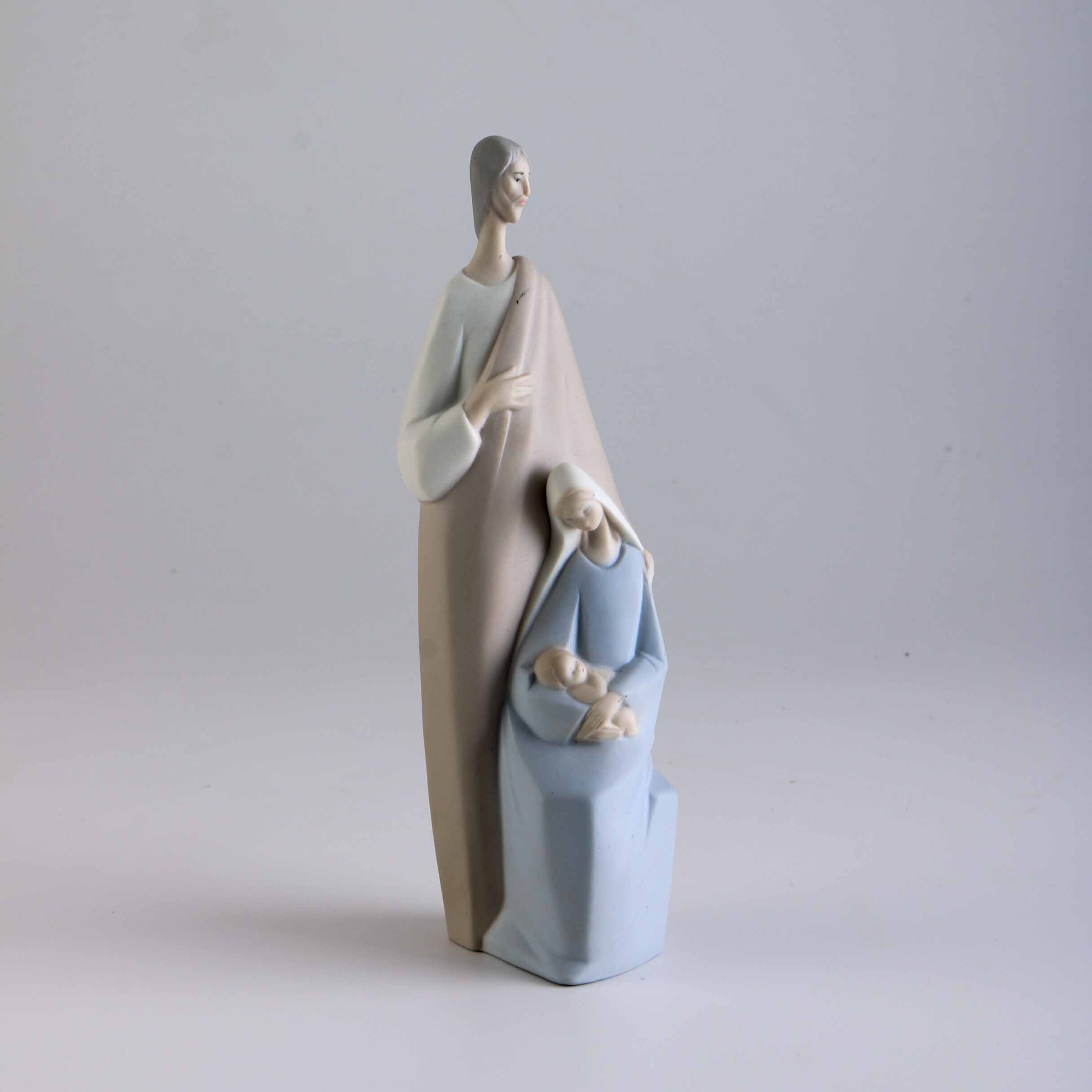 Lladró Figurine of Joseph, Mary, and Baby Jesus