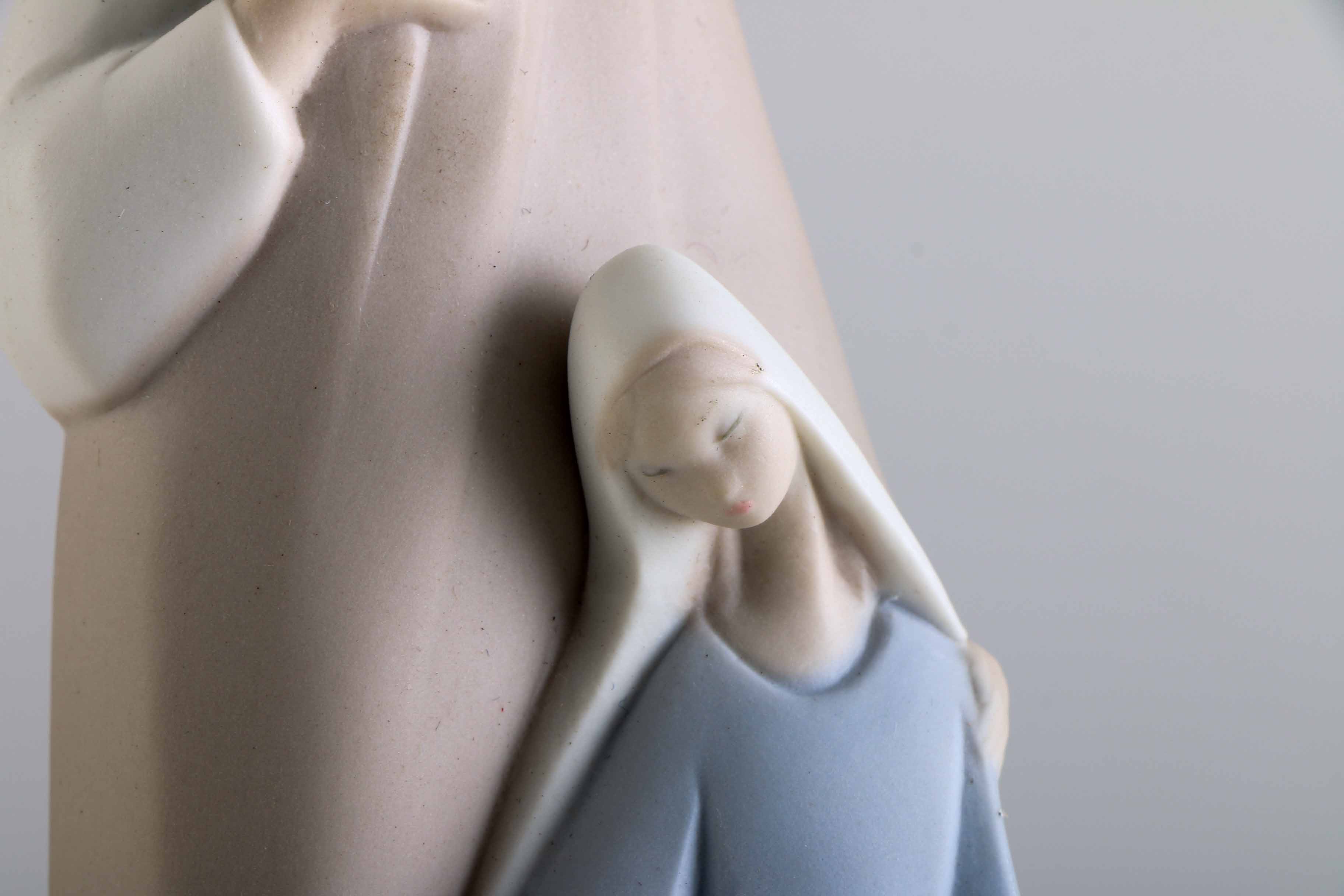 Lladró Figurine of Joseph, Mary, and Baby Jesus