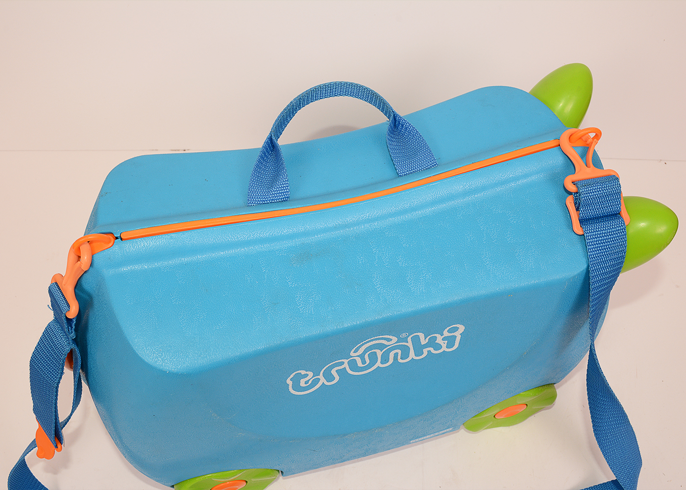 Little Tikes Airplane Swing and Trunki Suitcase
