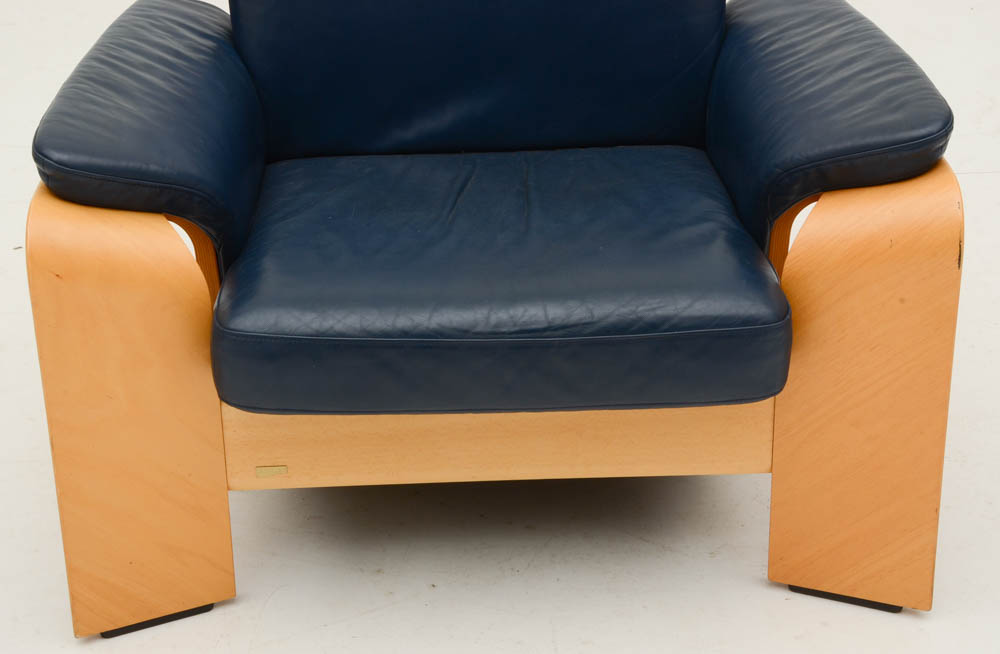 Ekornes Stressless Pegasus Leather and Birch Recliner Chair