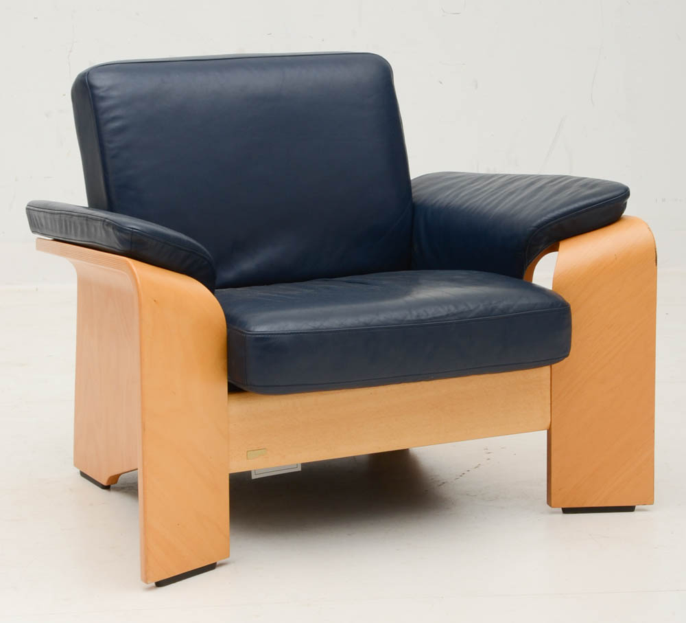 Ekornes Stressless Pegasus Leather and Birch Recliner Chair