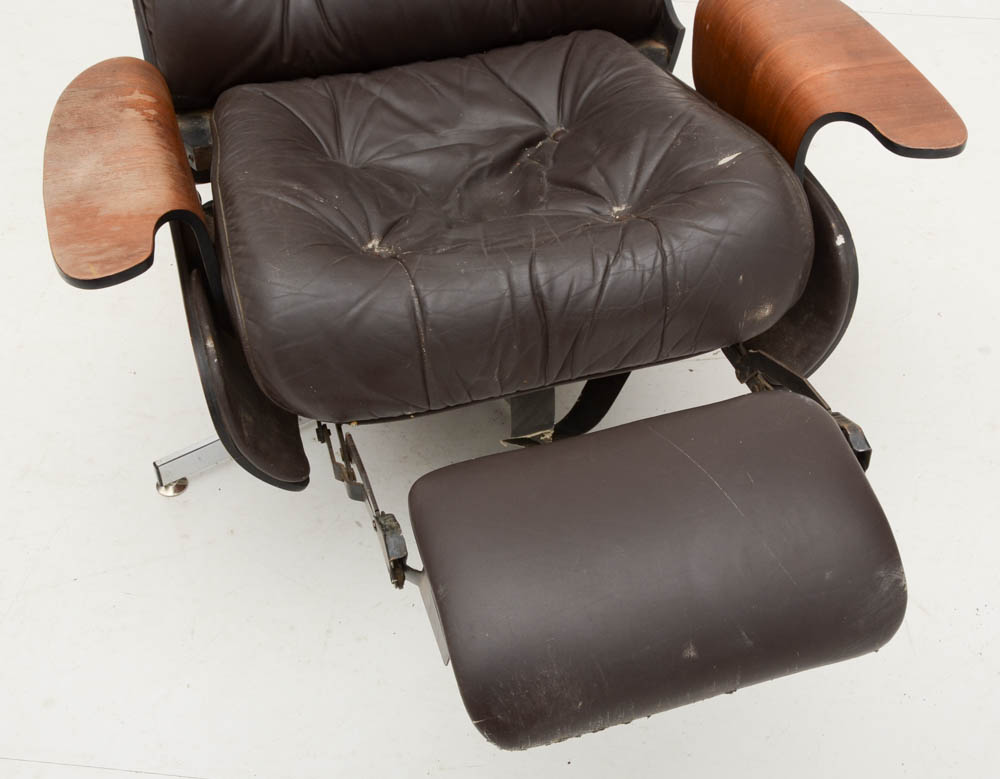 Vintage Eames-Style Walnut and Leather Recliner Chair