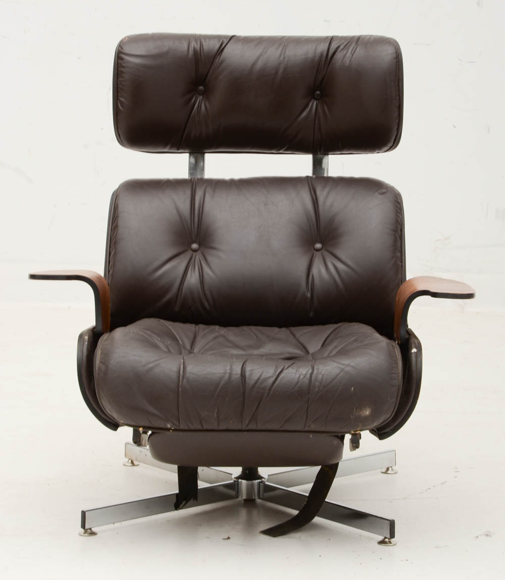 Vintage Eames-Style Walnut and Leather Recliner Chair