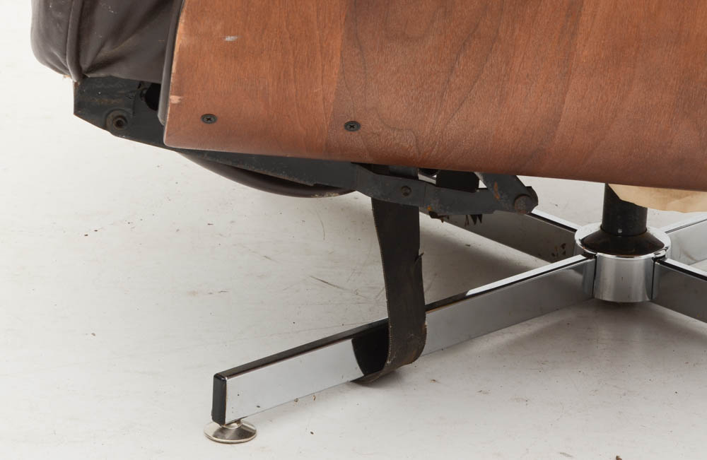 Vintage Eames-Style Walnut and Leather Recliner Chair