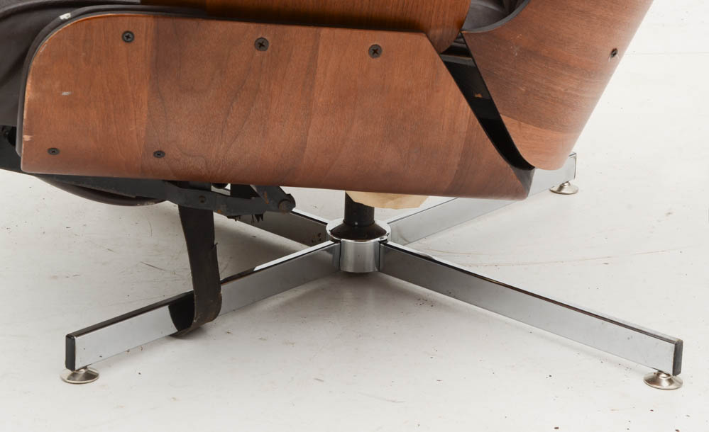 Vintage Eames-Style Walnut and Leather Recliner Chair