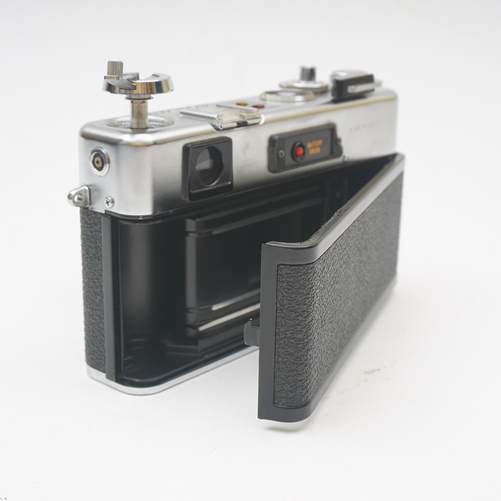 Vintage Yashica Electro 35 Camera
