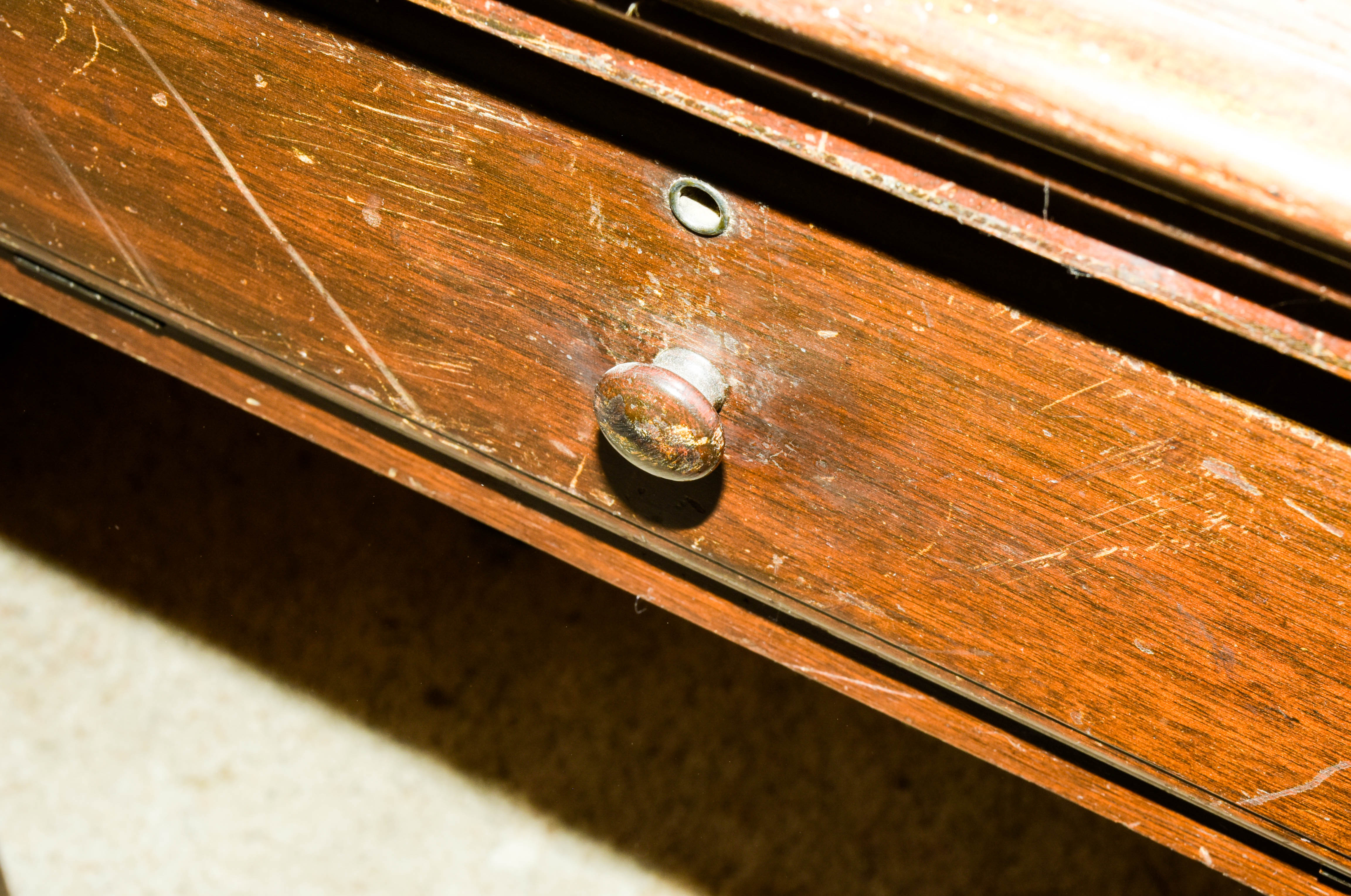 Vintage Singer Sewing Machine with Table