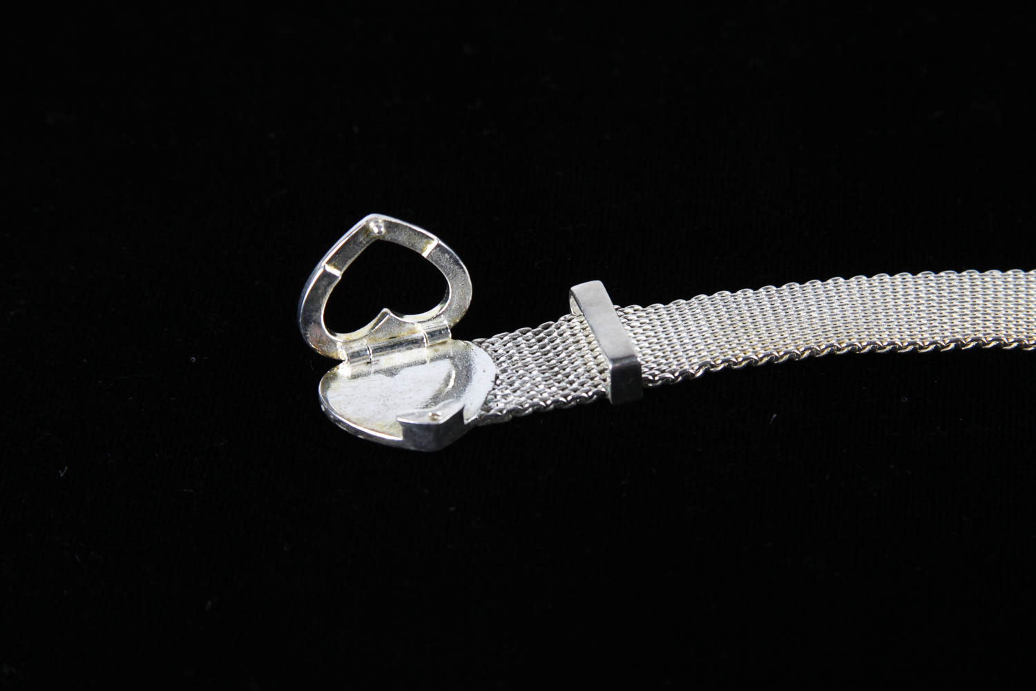 Tiffany & Co. Somerset Mesh Heart Buckle Sterling Bracelet