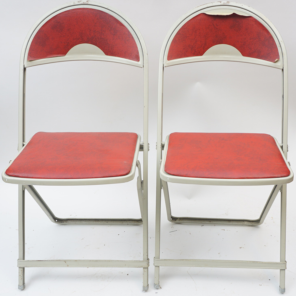 Retro Round Card Table With Matching Chairs