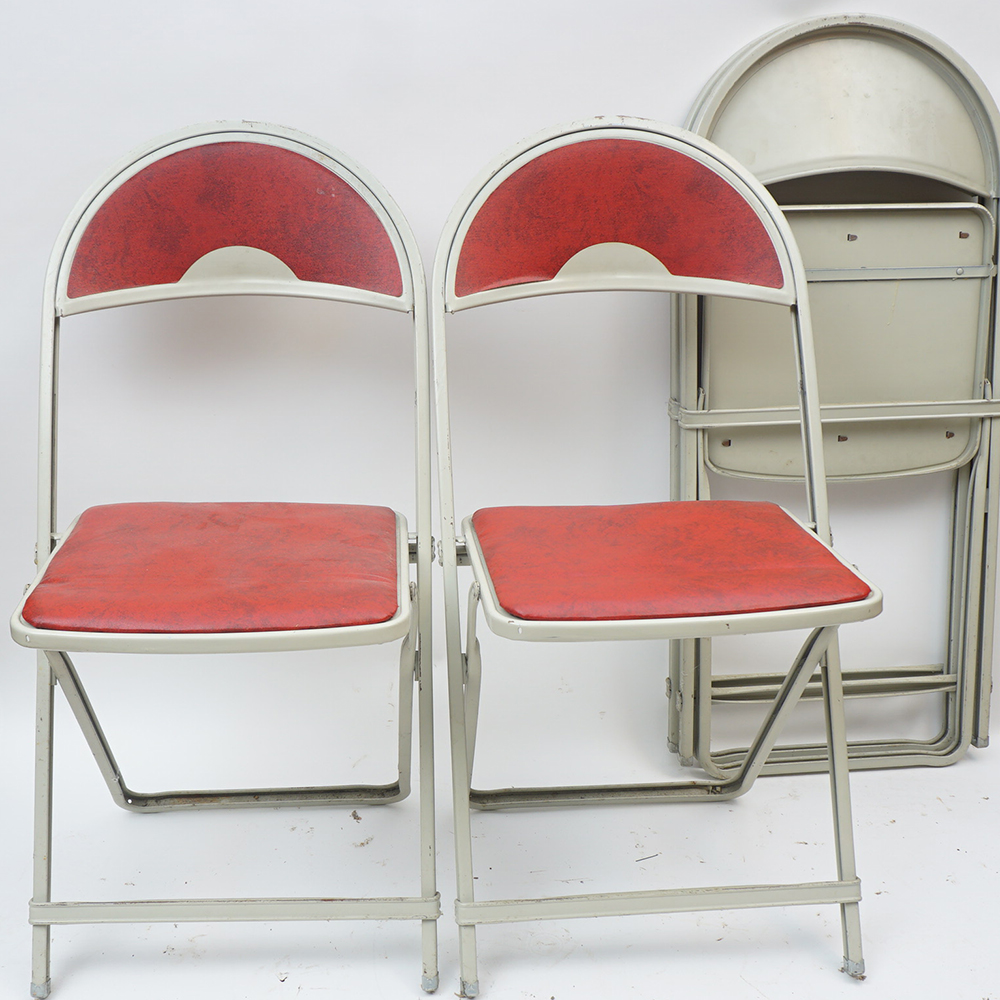 Retro Round Card Table With Matching Chairs