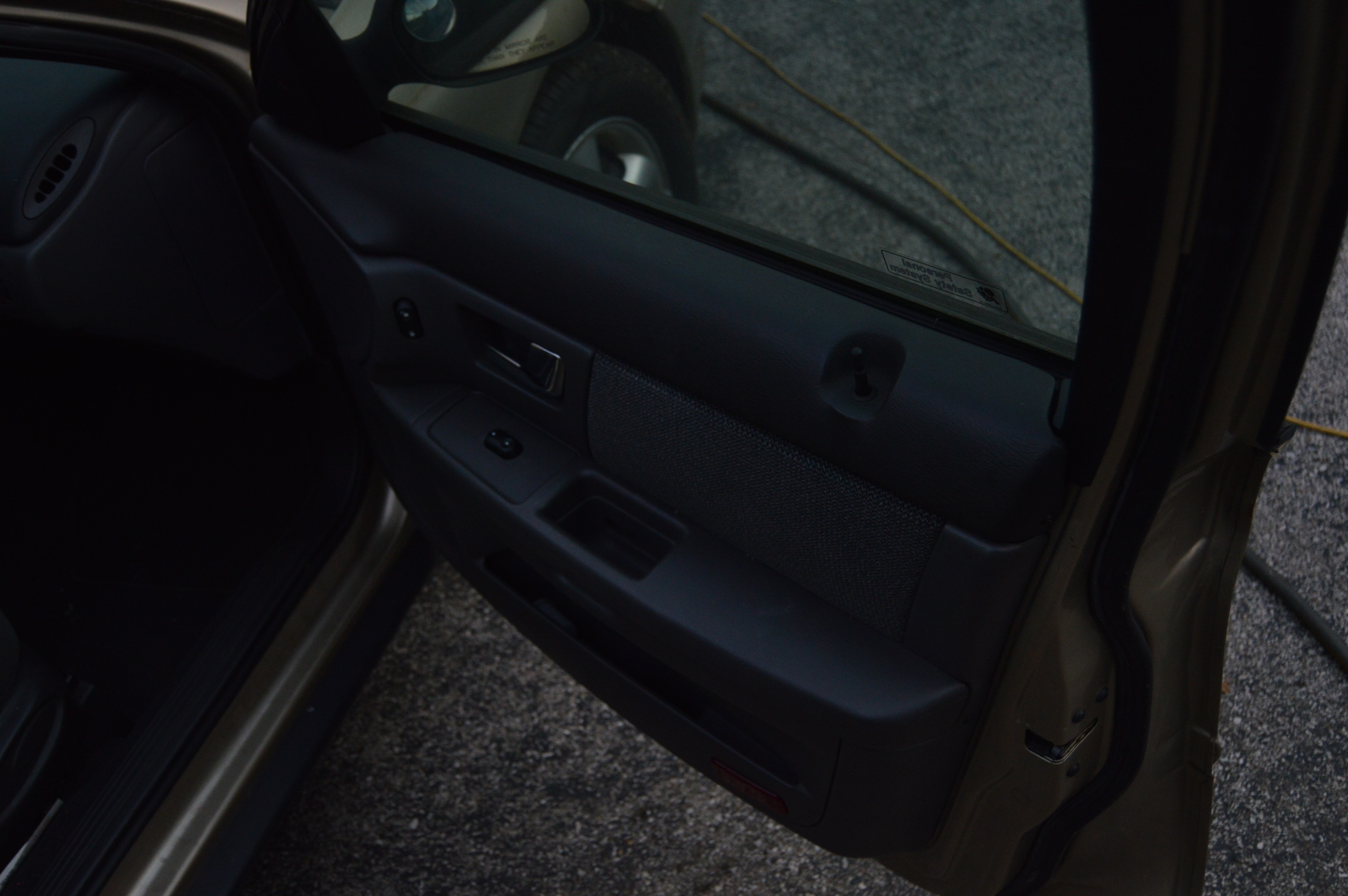 2000 Harvest Gold Ford Taurus