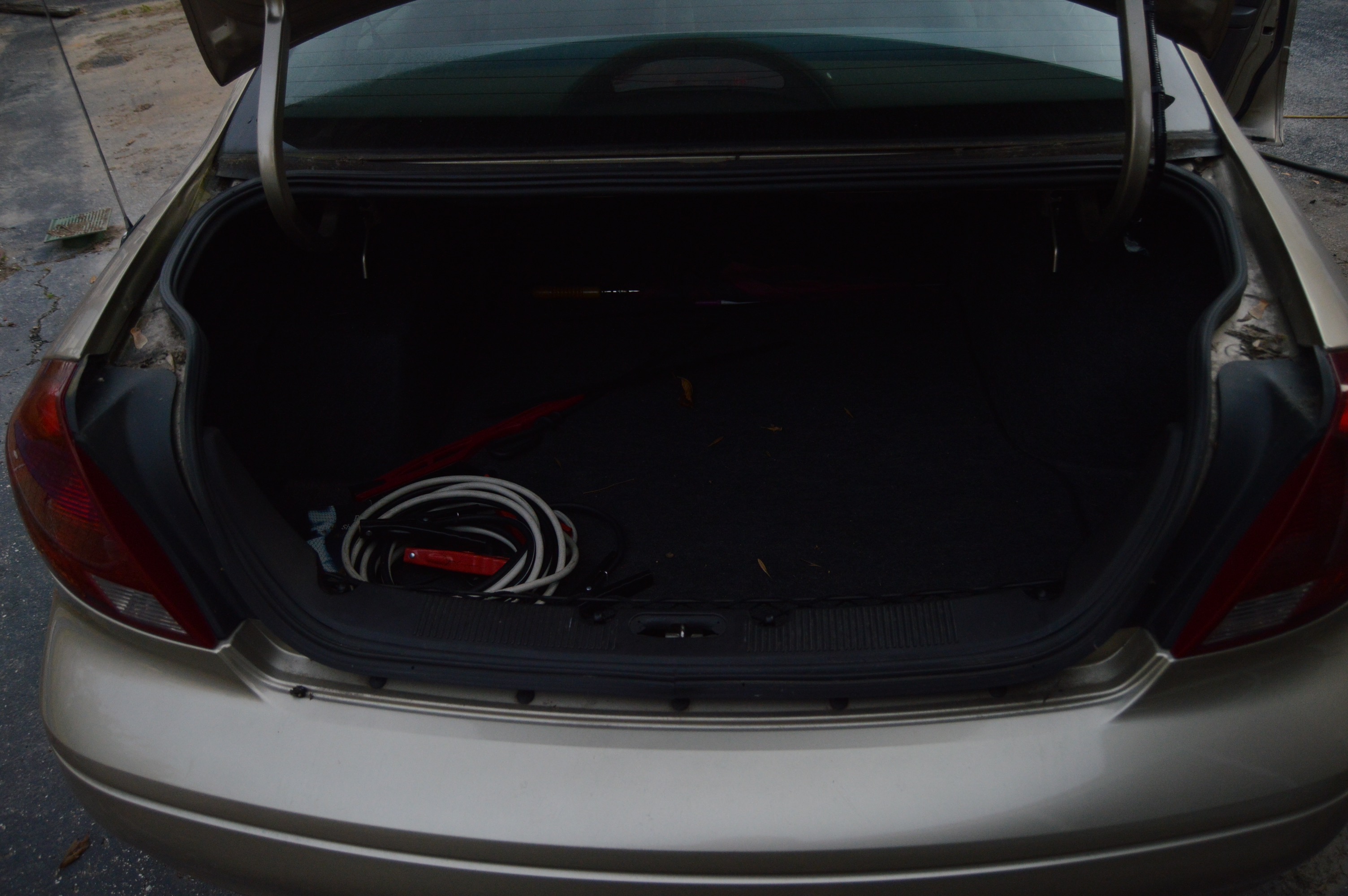 2000 Harvest Gold Ford Taurus