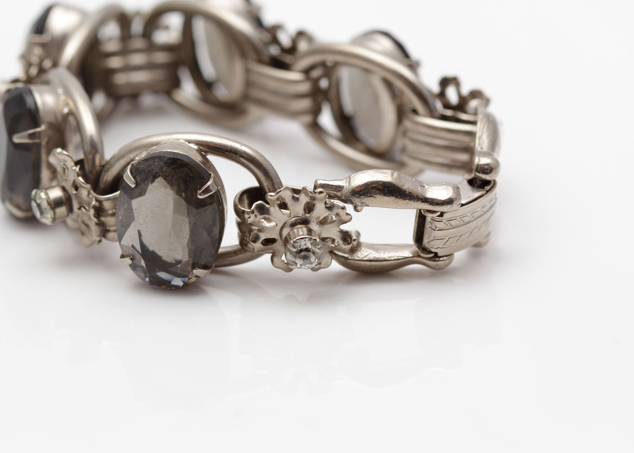 800 Silver Bracelet with Glass Beads