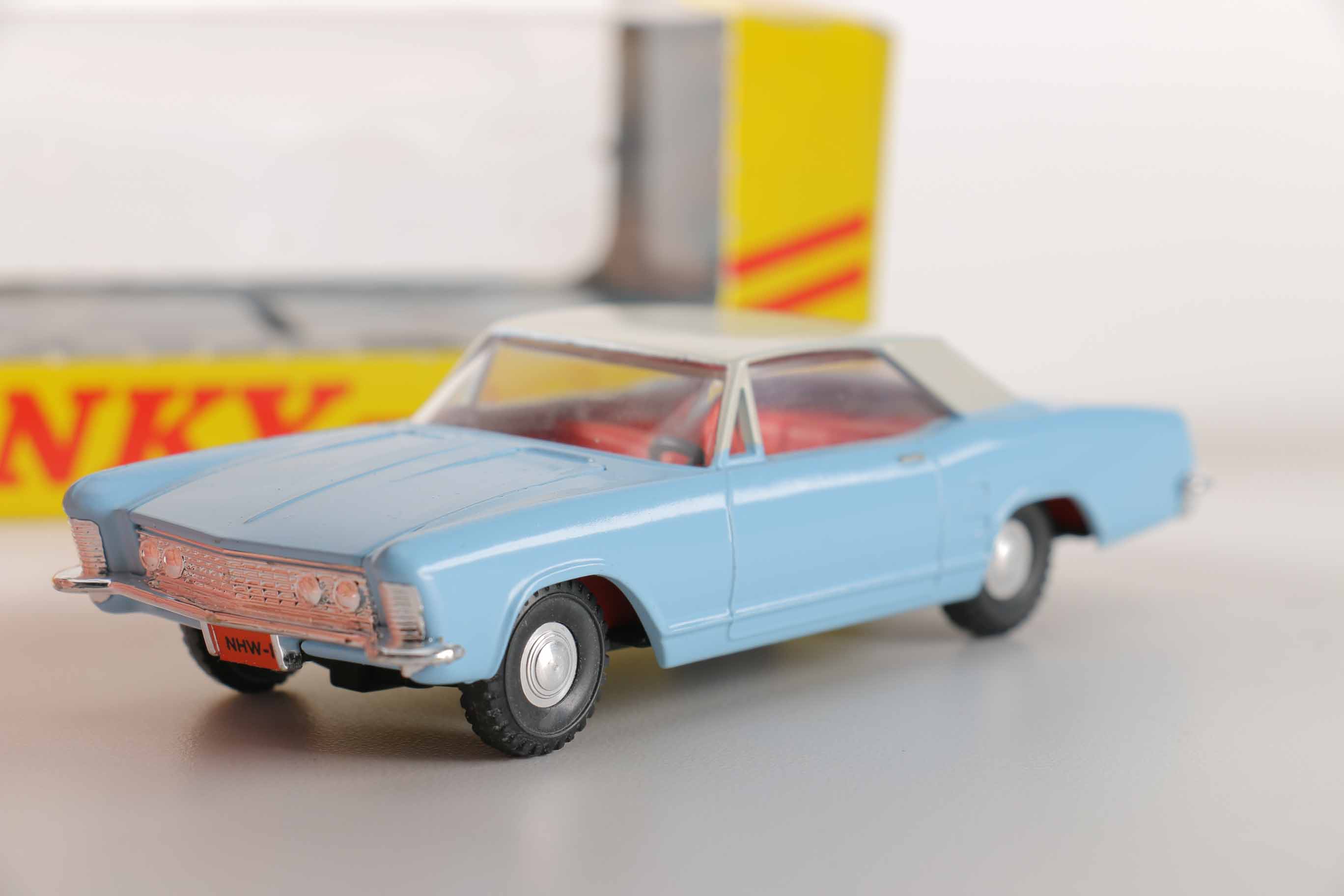 Dinky Toys 1964 Buick Riviera