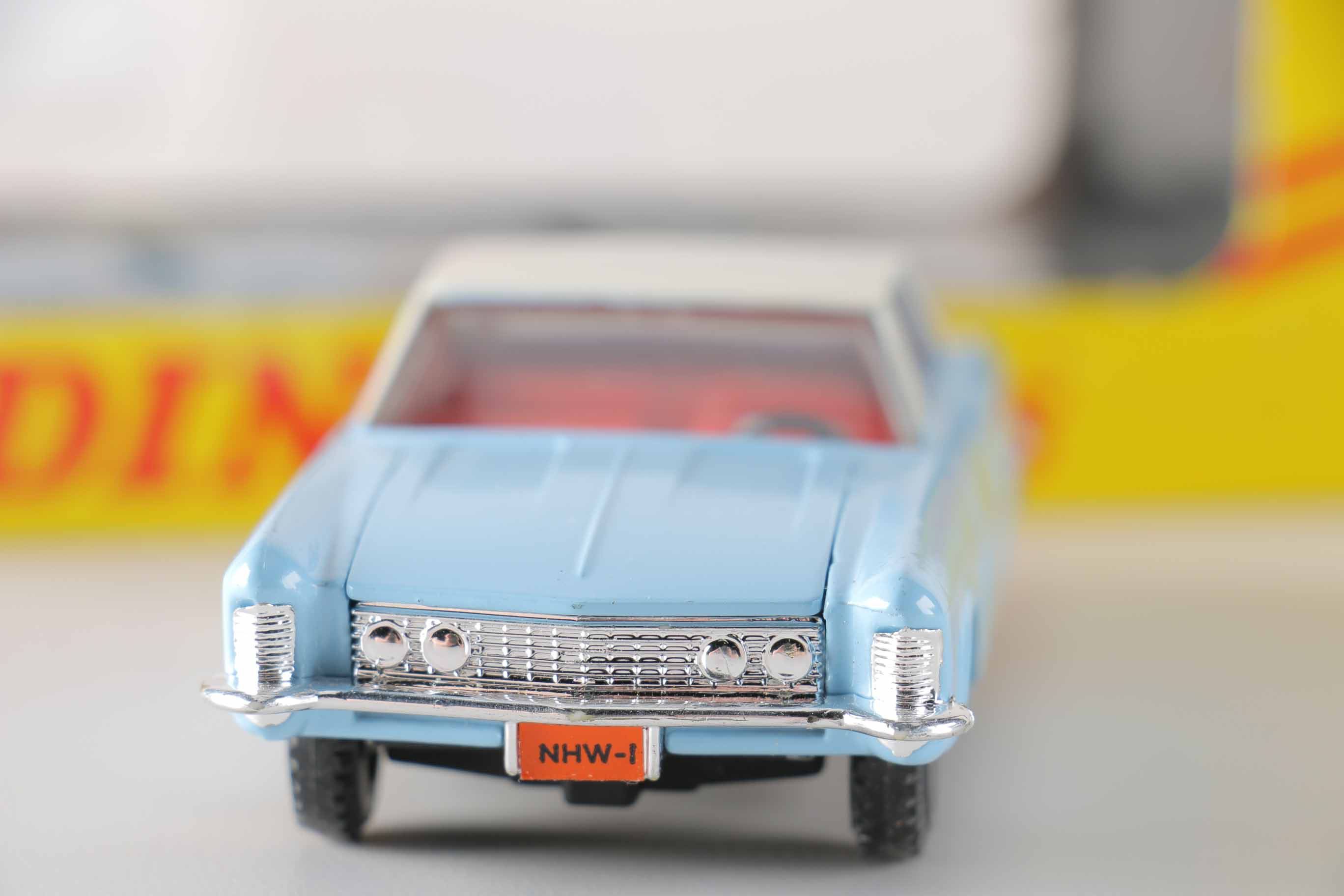 Dinky Toys 1964 Buick Riviera