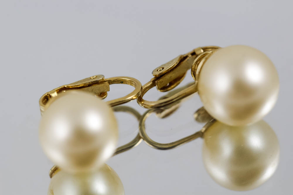 Pair of Vintage Hattie Carnegie Faux Pearl Earrings