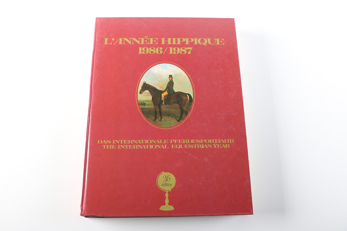 Two "L'annèe Hippique" Books