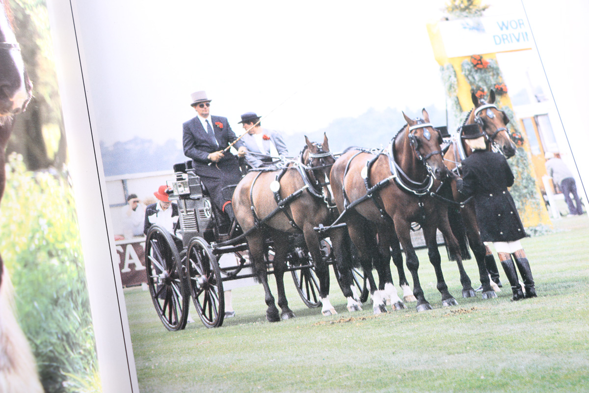 Two "L'annèe Hippique" Books