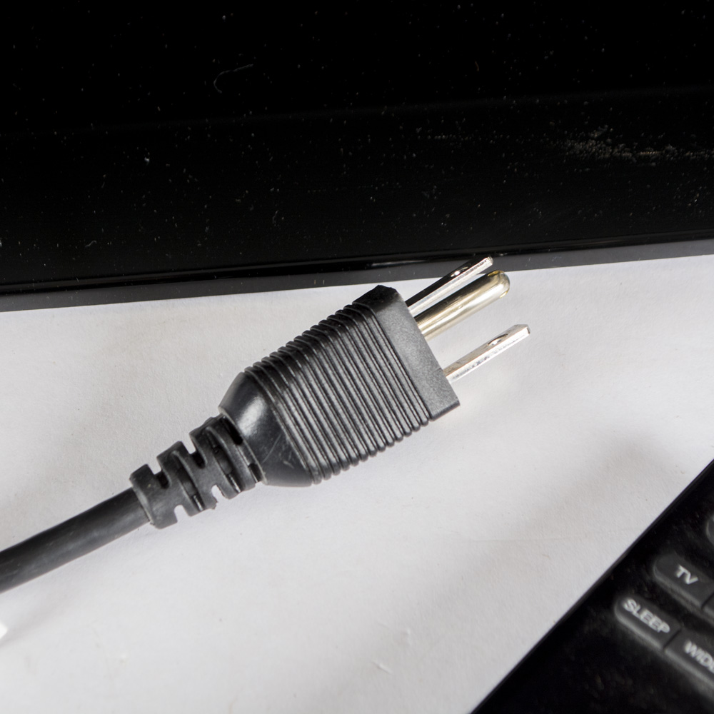 VIZIO E370VL Television