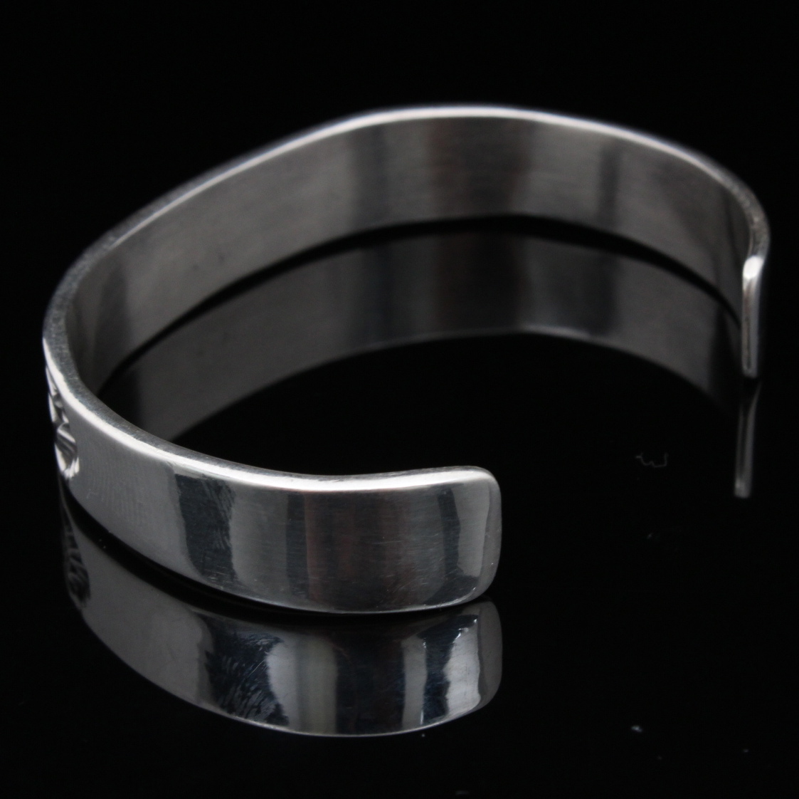 Signed Darin Bill Navajo Sterling Silver Cuff Bracelet