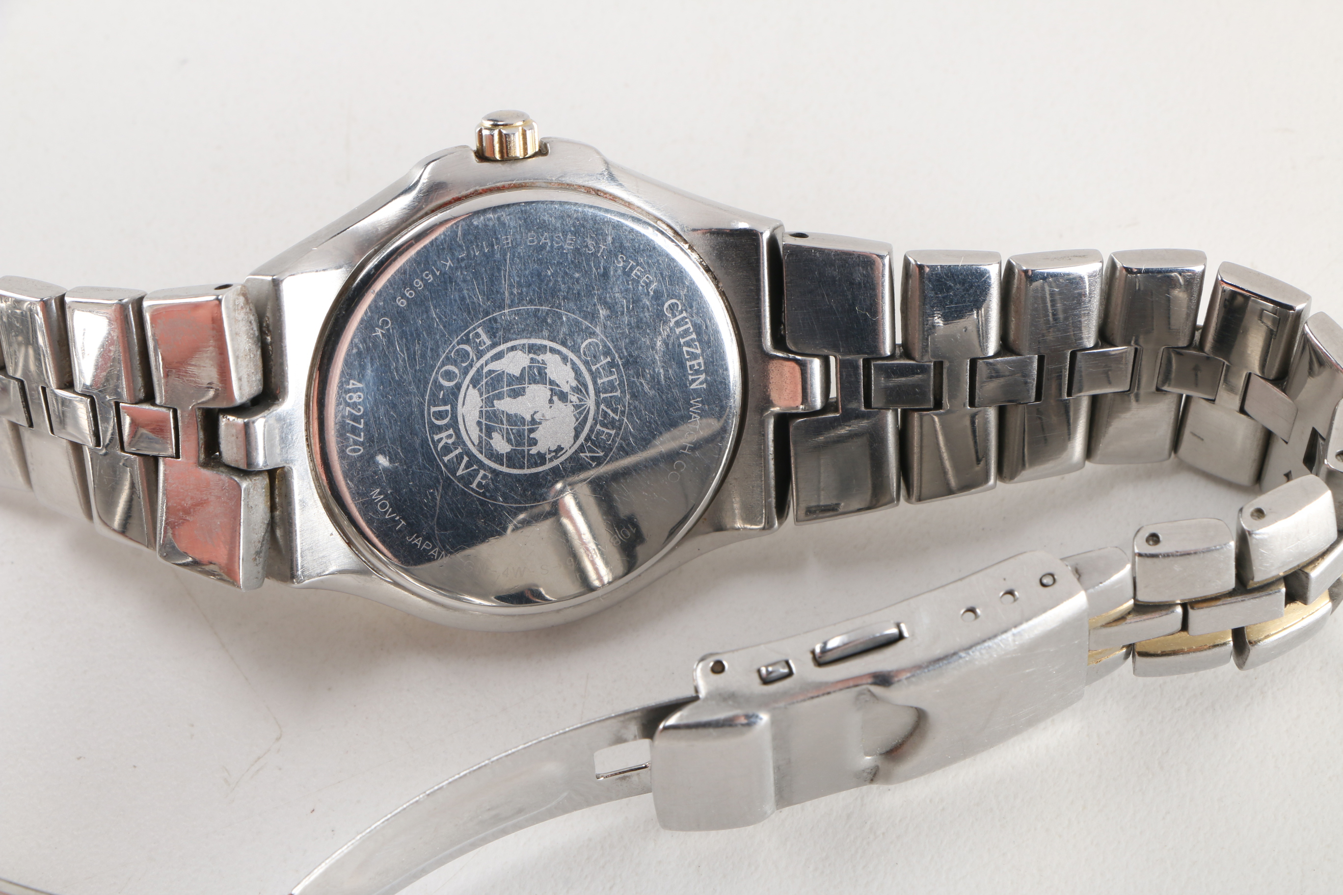 Citizen Eco Drive WR100 Men's Watch