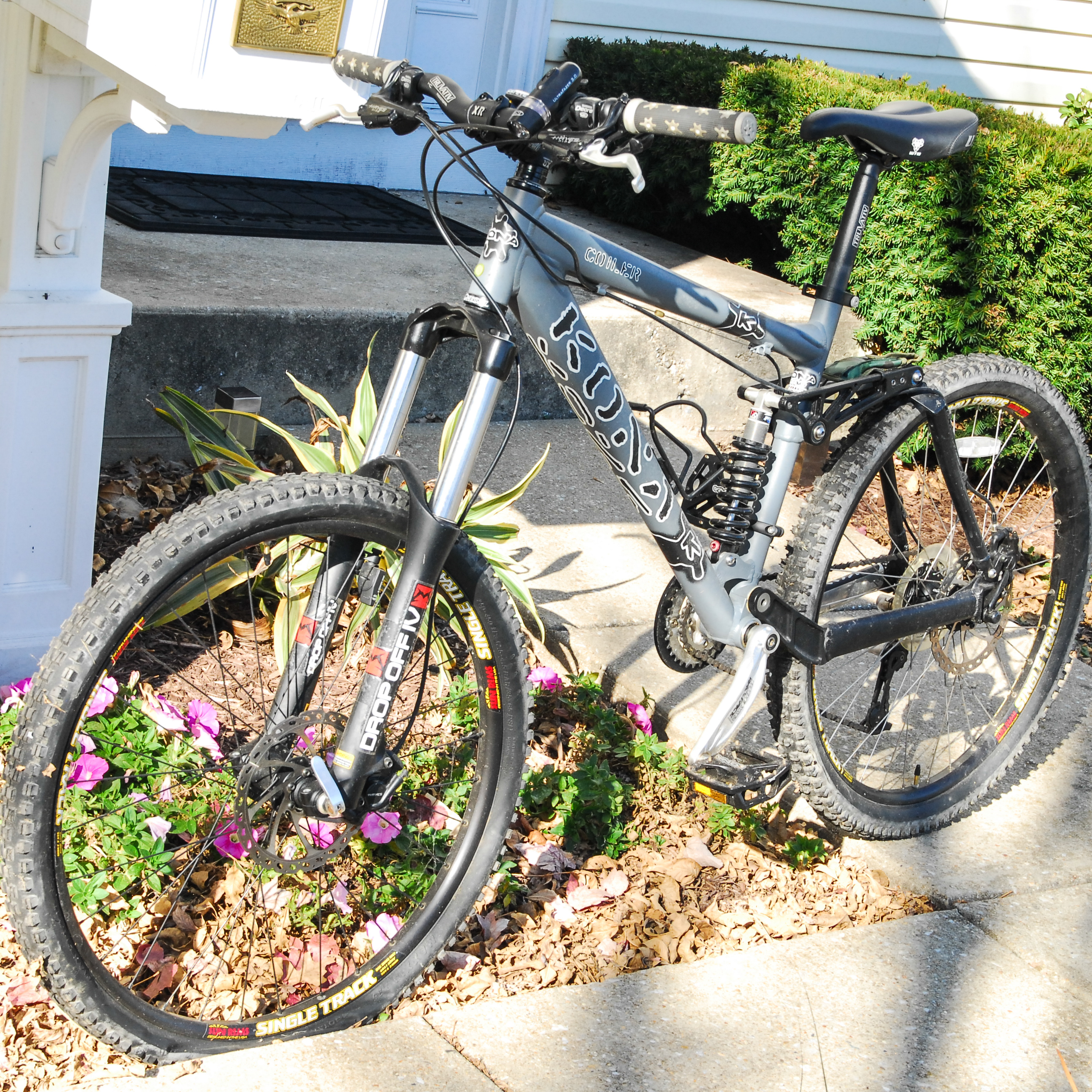 Kona Clump 7005 Mountain Bike And Wireless Computer