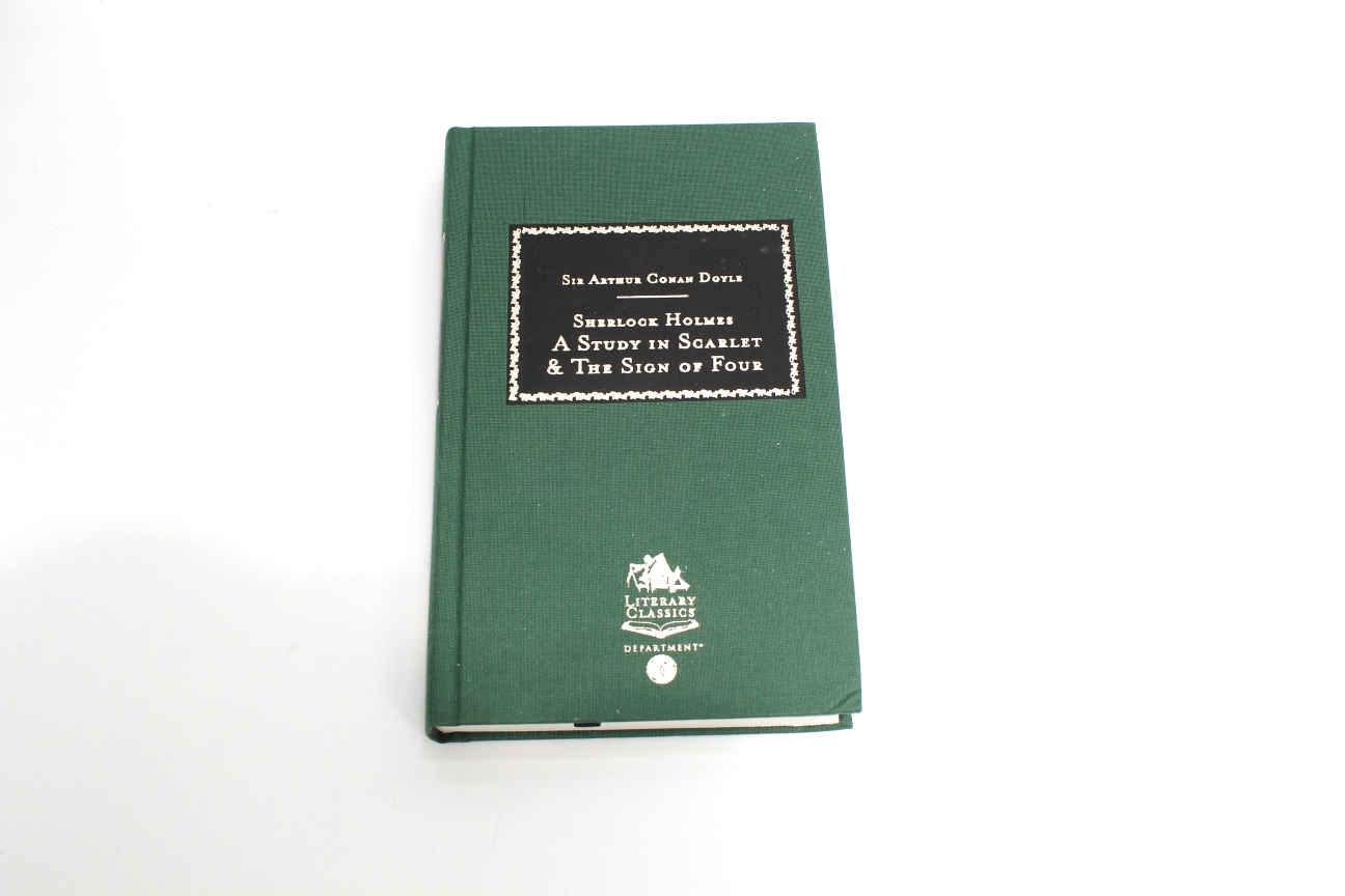 Department 56 Literary Classics "Sherlock Holmes" Decor and Book