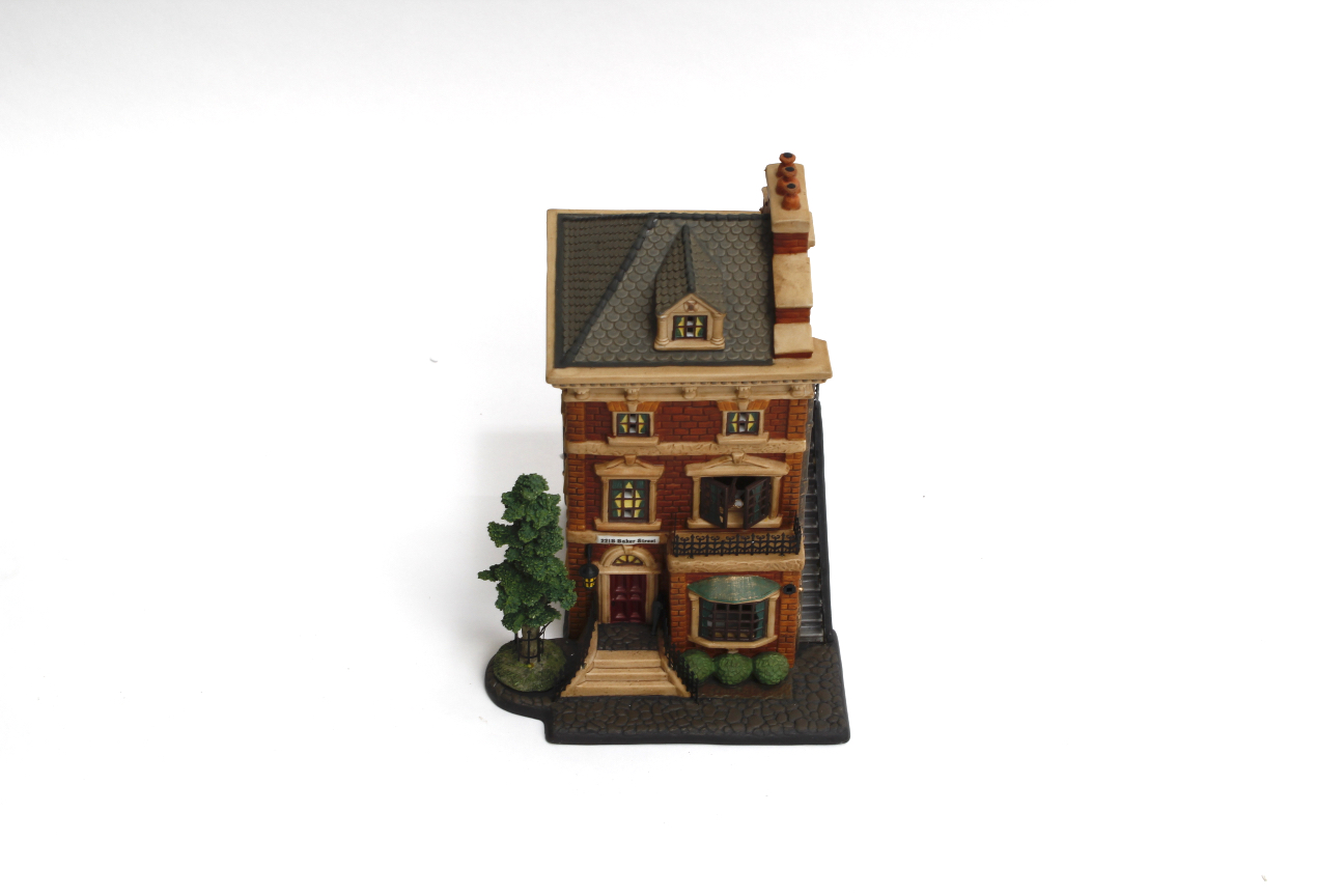 Department 56 Literary Classics "Sherlock Holmes" Decor and Book