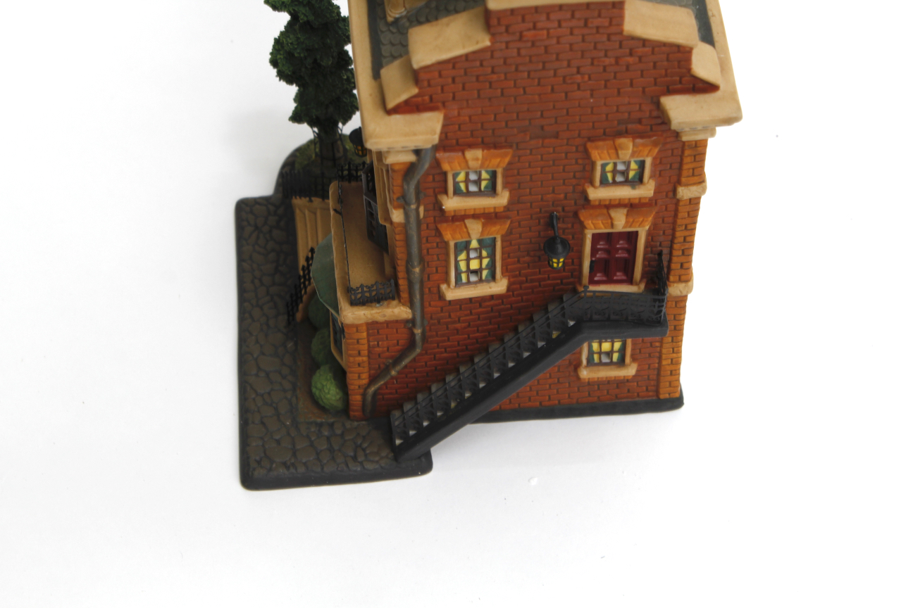 Department 56 Literary Classics "Sherlock Holmes" Decor and Book